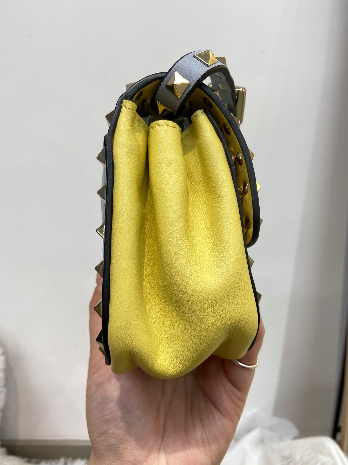 Valentino 彩色斜孭袋