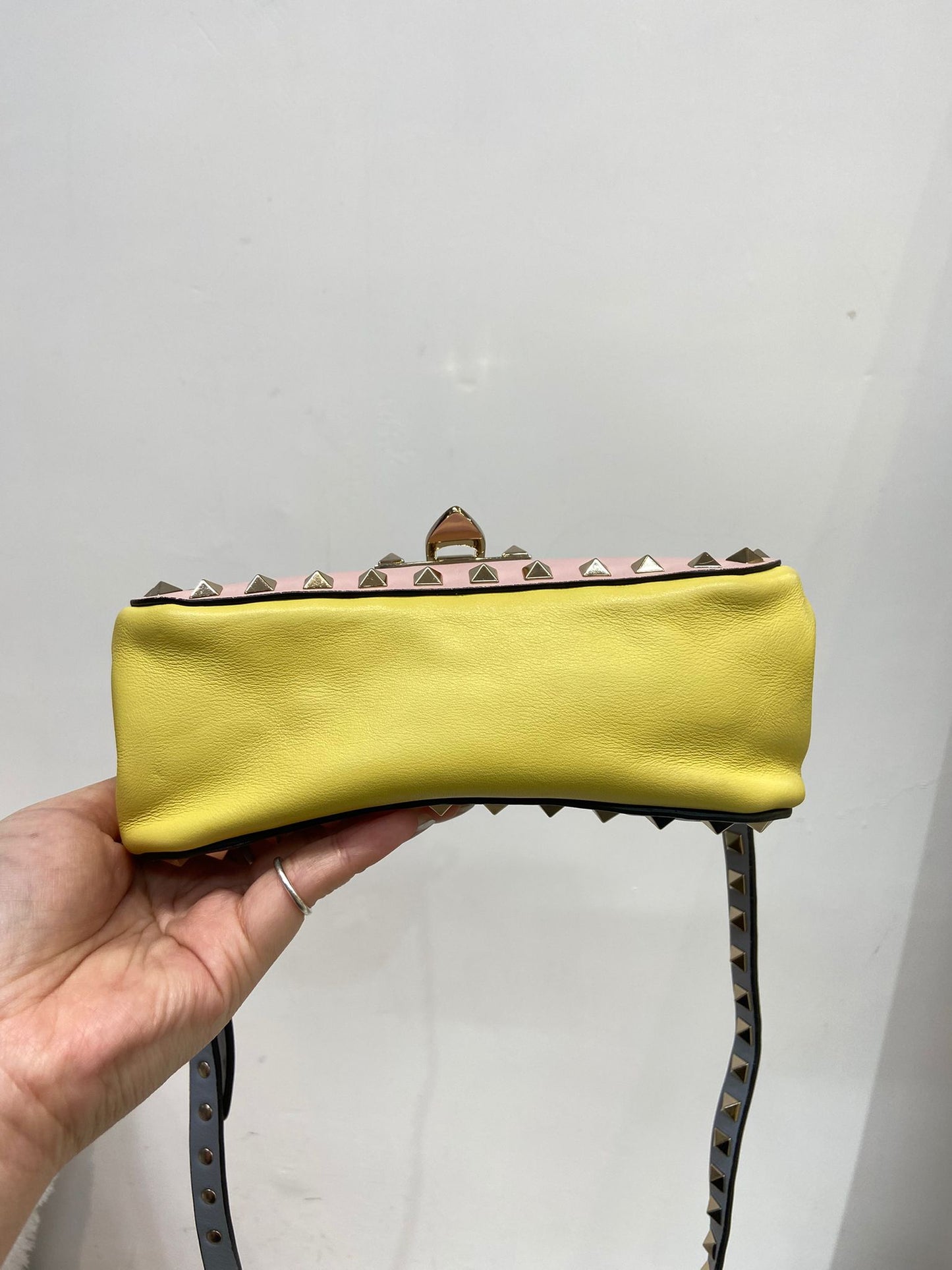 Valentino 彩色斜孭袋