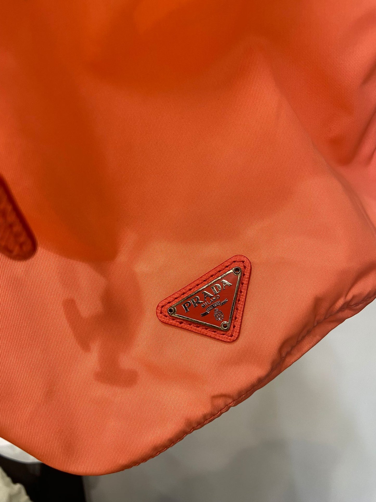 Prada 尼龍索繩袋