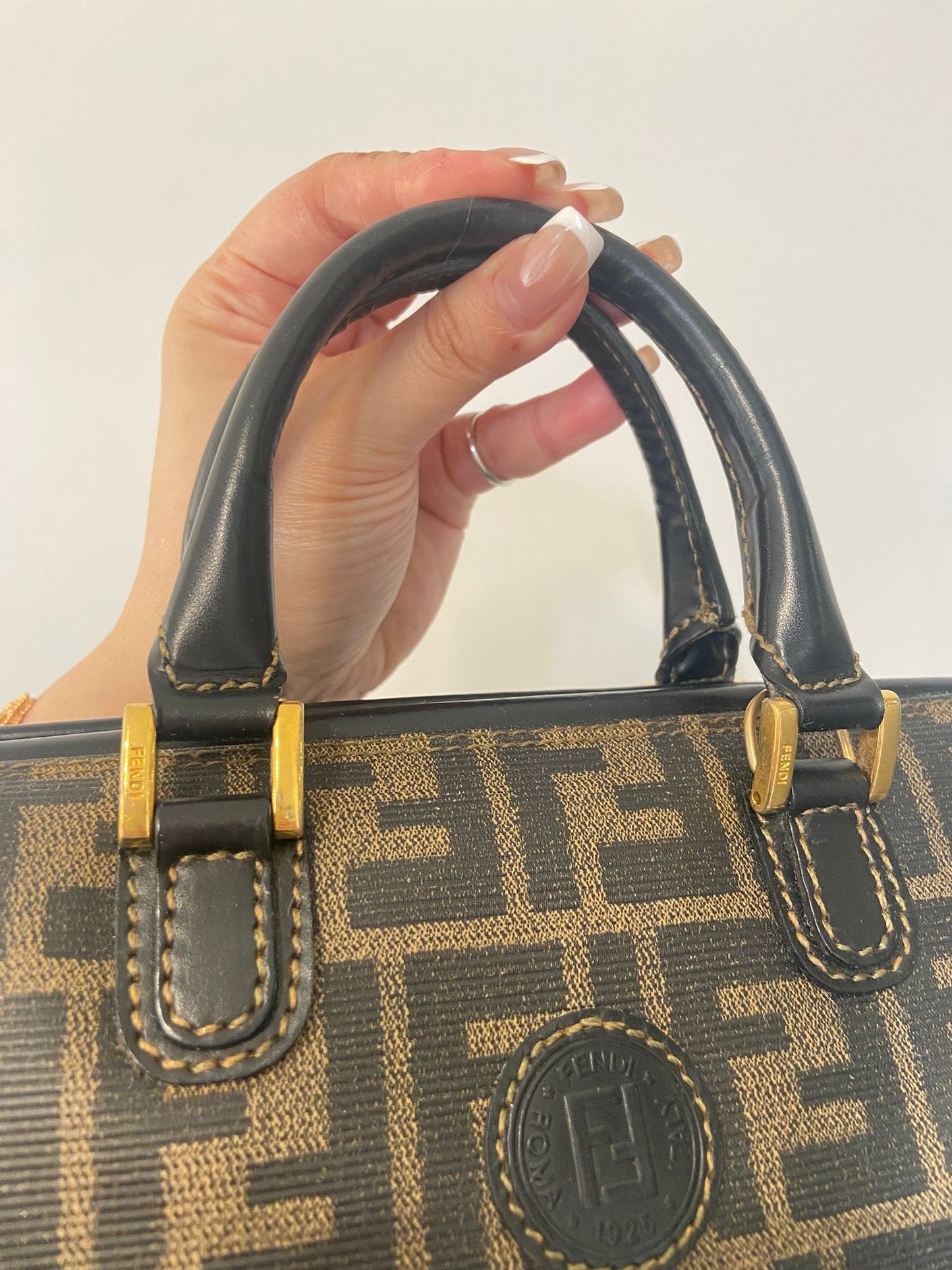 Fendi 老花Boston