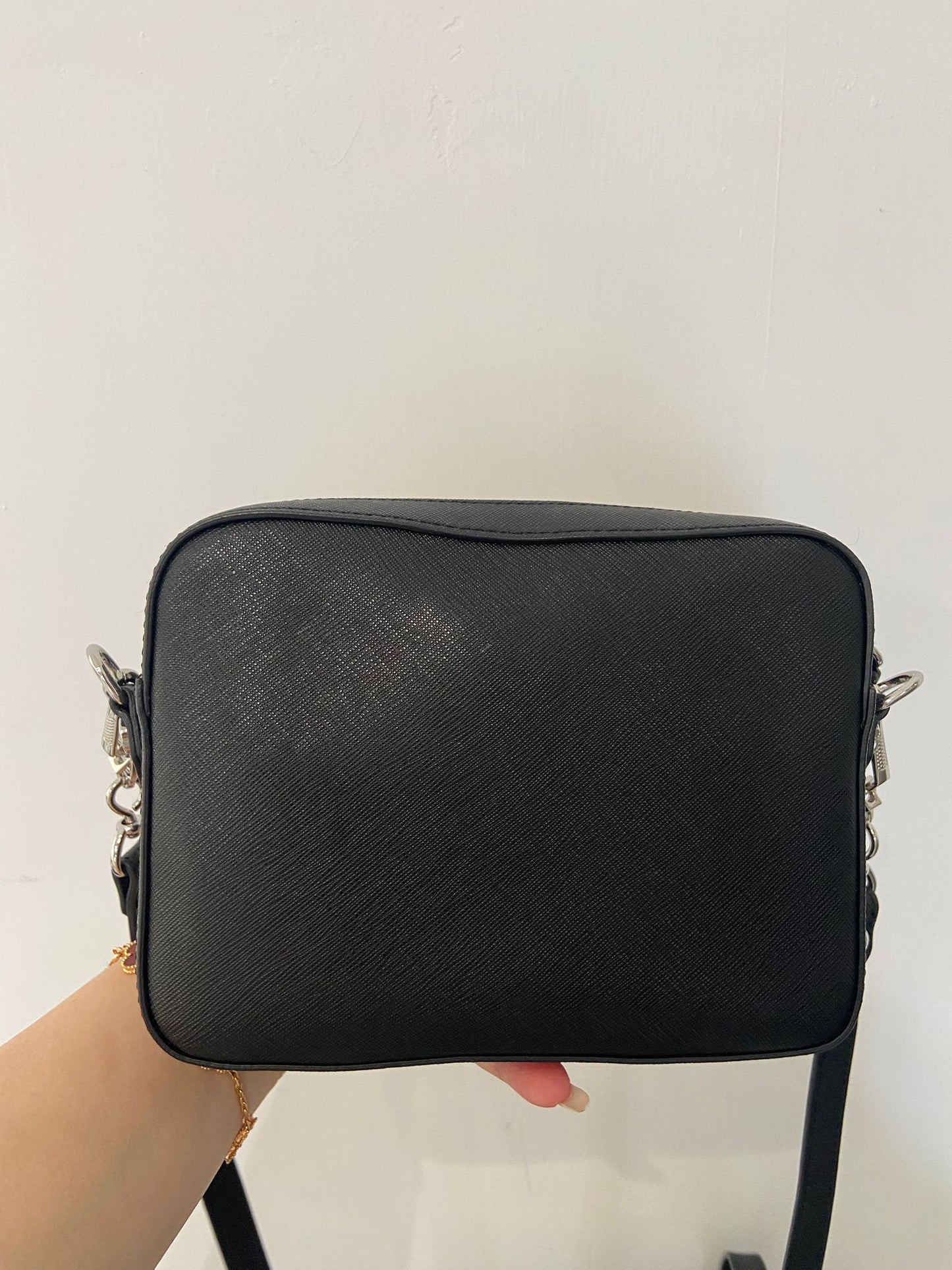 Vivienne Westwood 黑色相機包