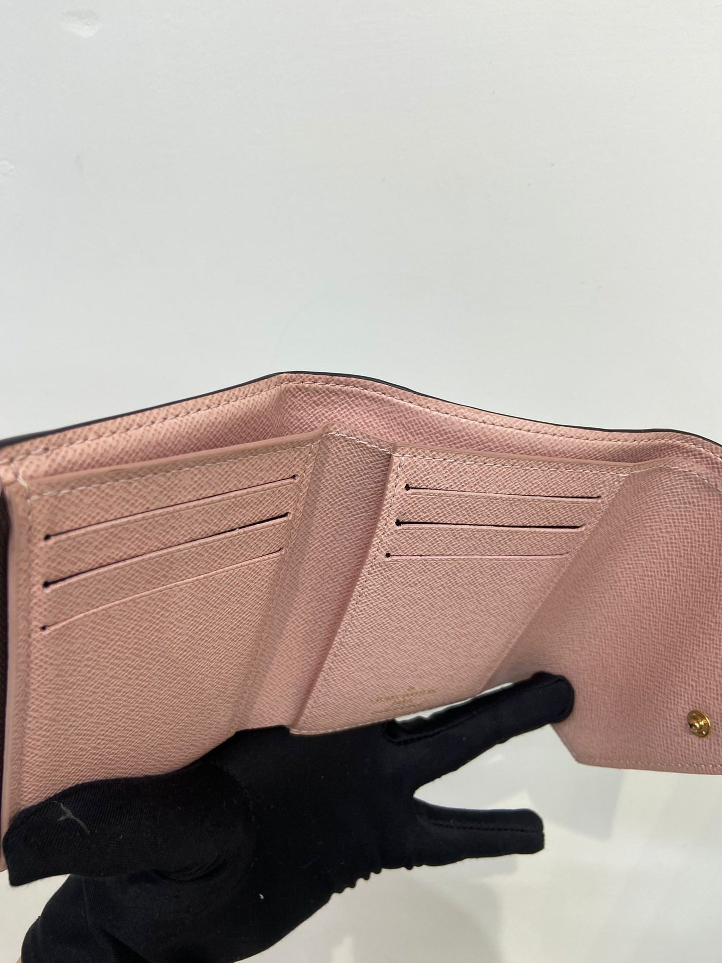 LV 三摺短銀包