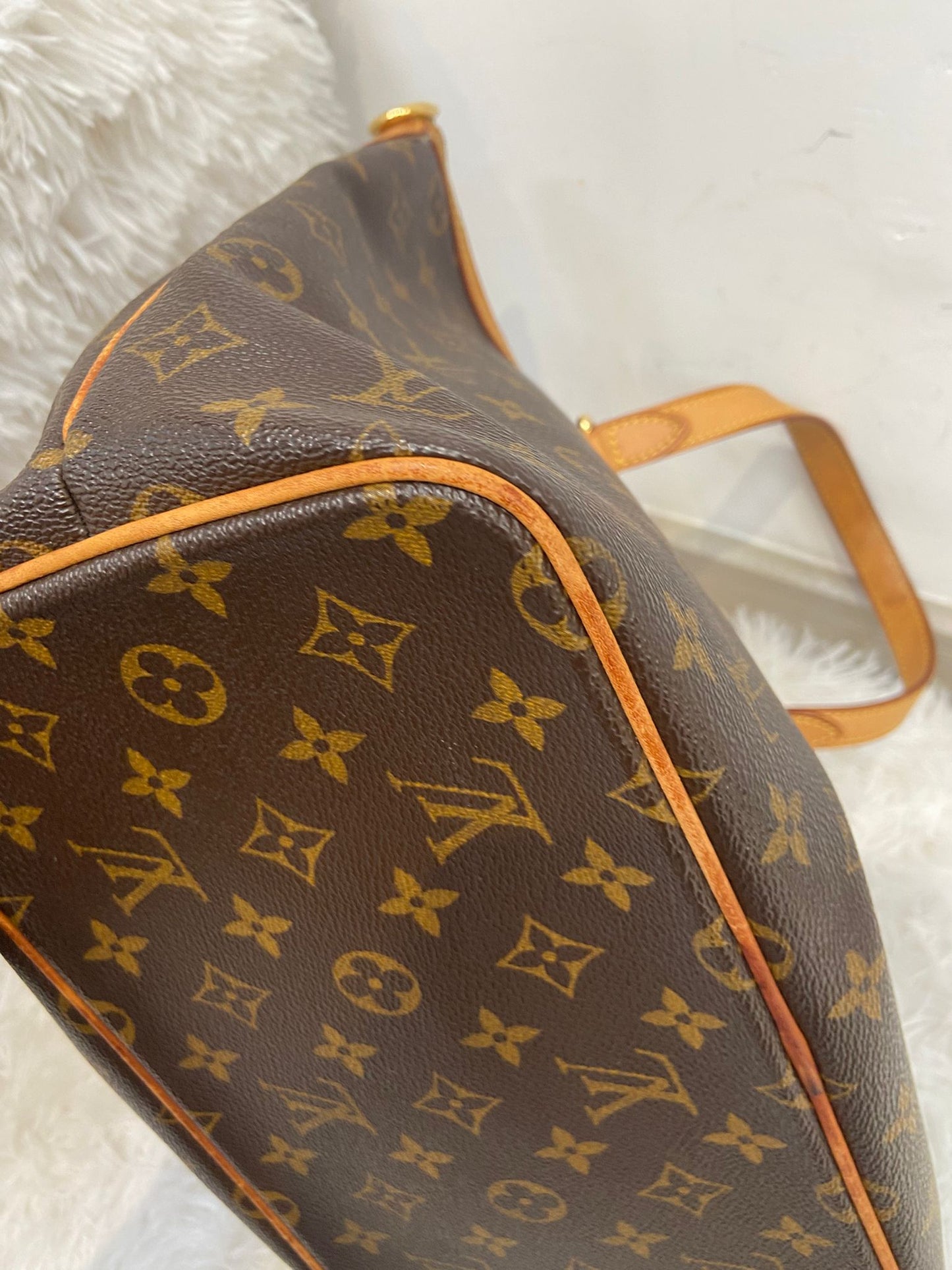 Lv Palermo 餃子型單肩 tote