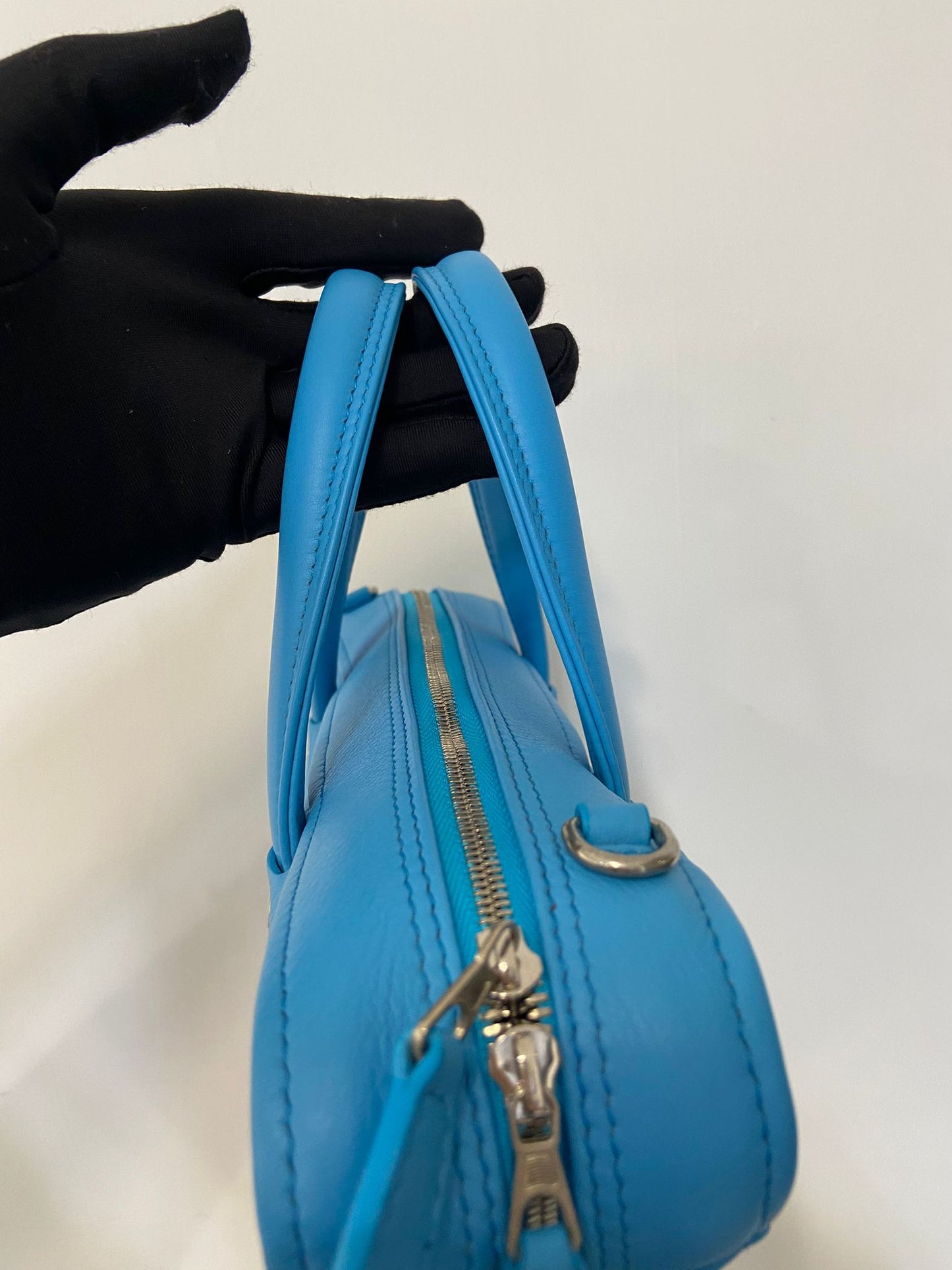 Balenciaga triangle duffle small 三角袋