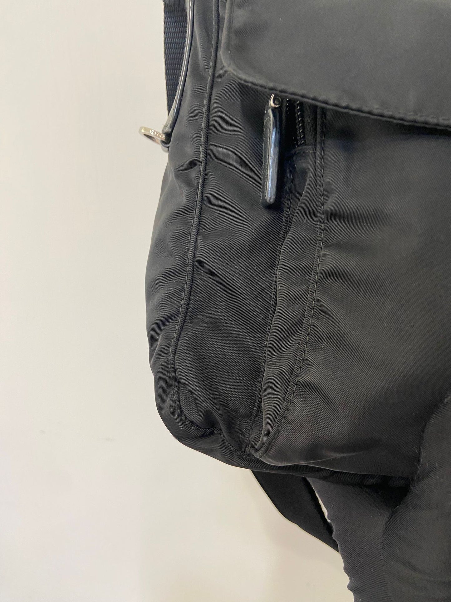 Prada 黑色斜孭袋