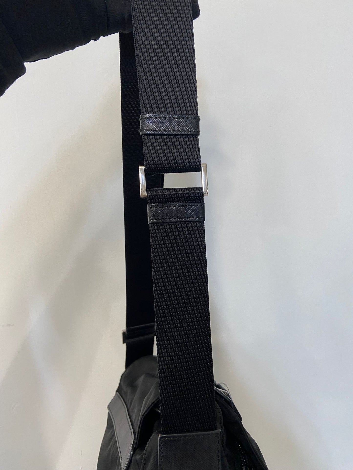 Prada 黑色斜孭袋