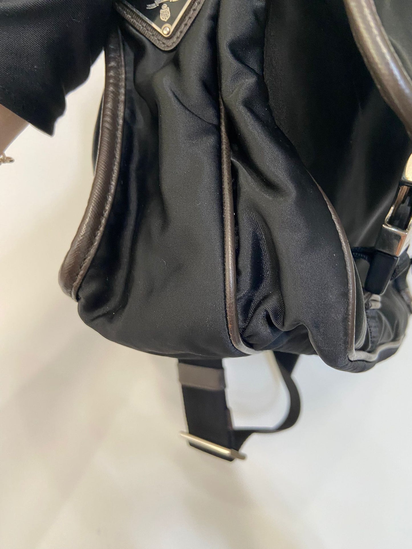 Prada 黑色 黑logo 字斜孭袋