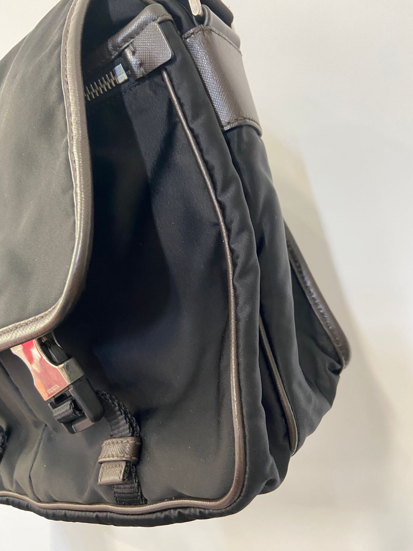 Prada 黑色 黑logo 字斜孭袋