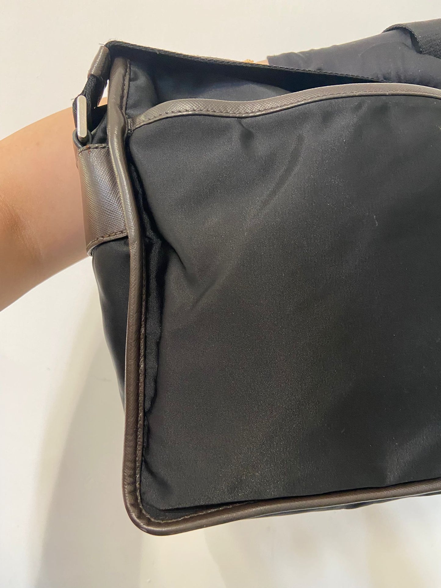 Prada 黑色 黑logo 字斜孭袋