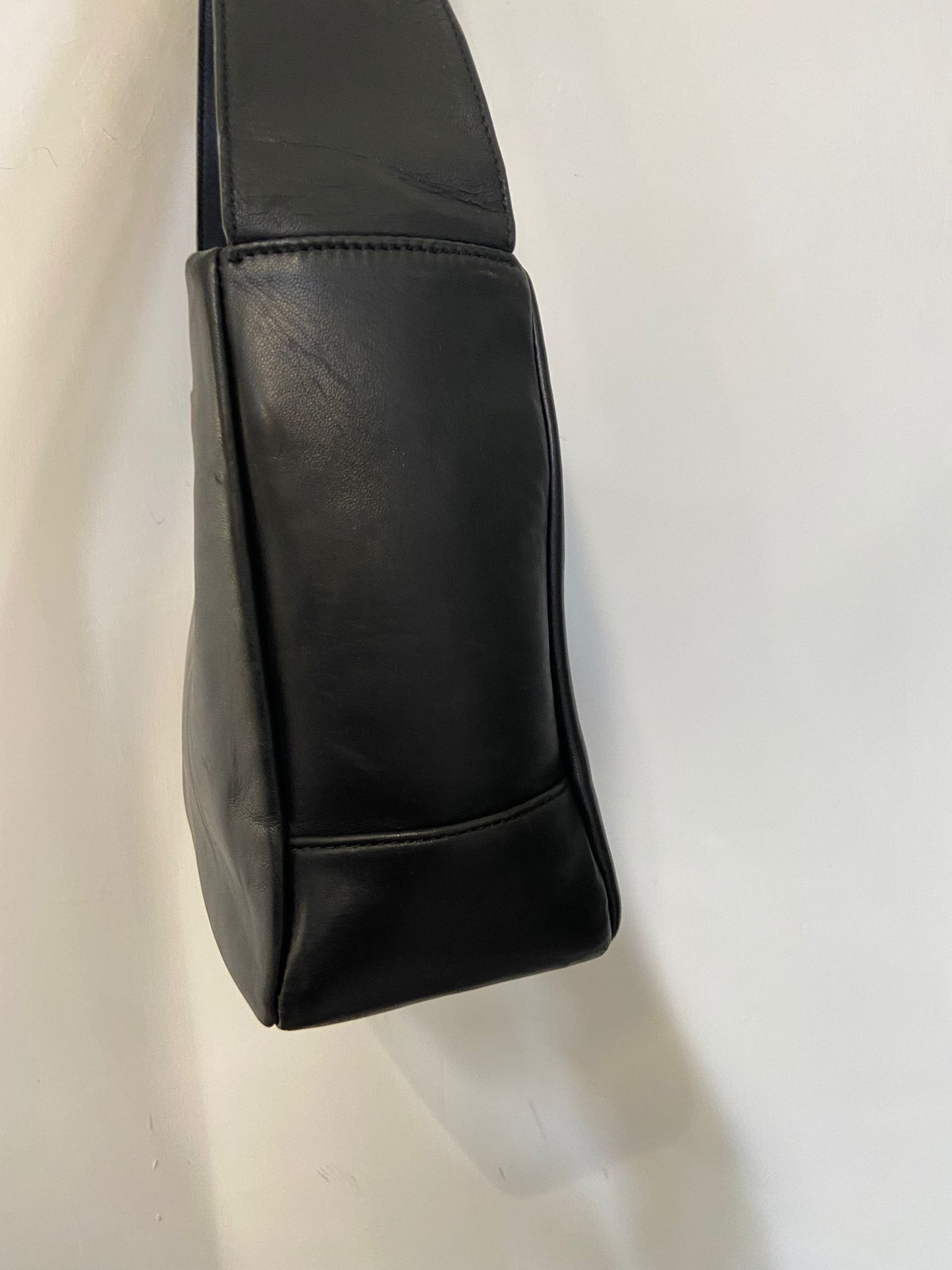 Ferragamo 黑色 單肩袋