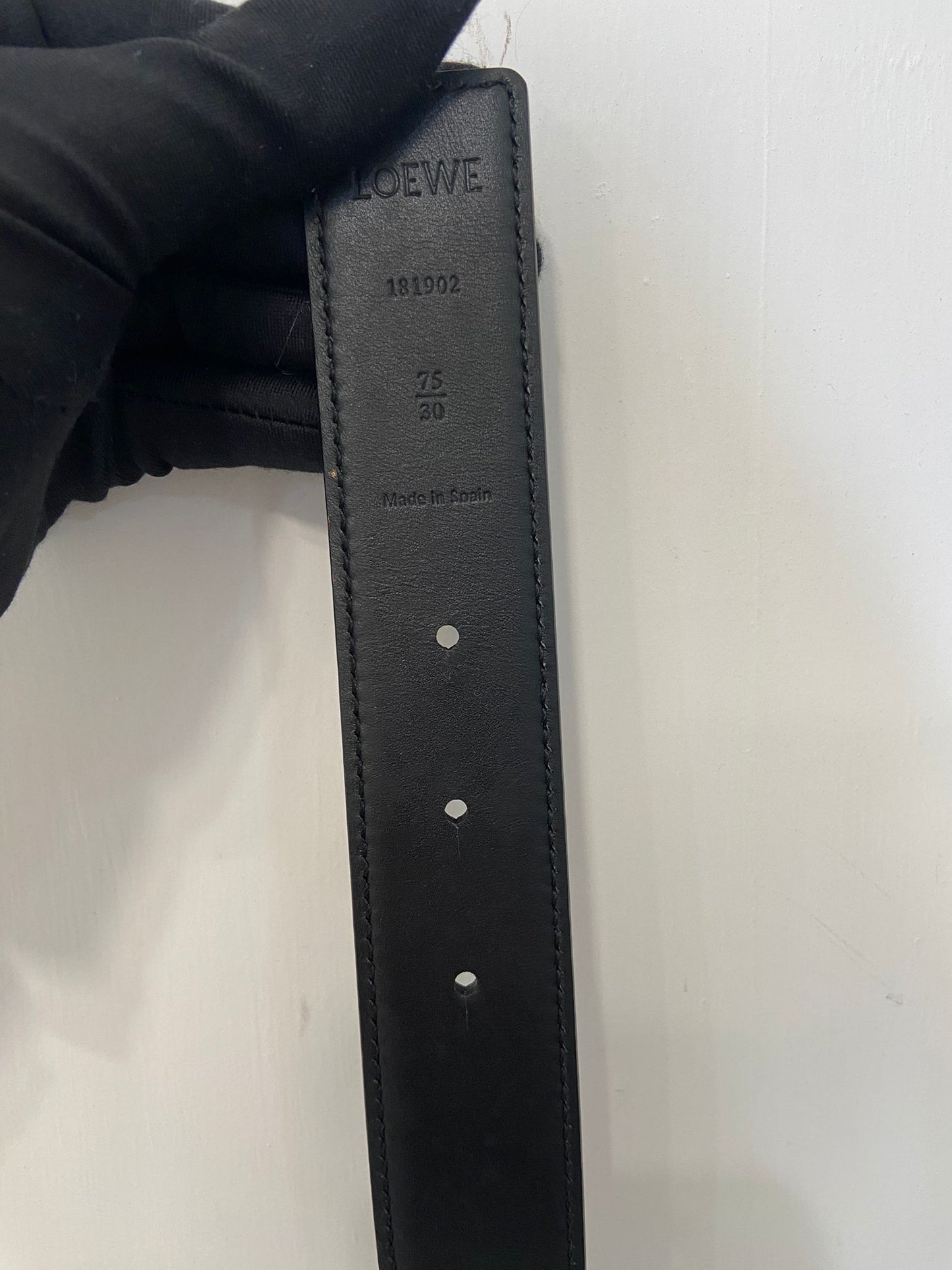 Loewe 皮帶