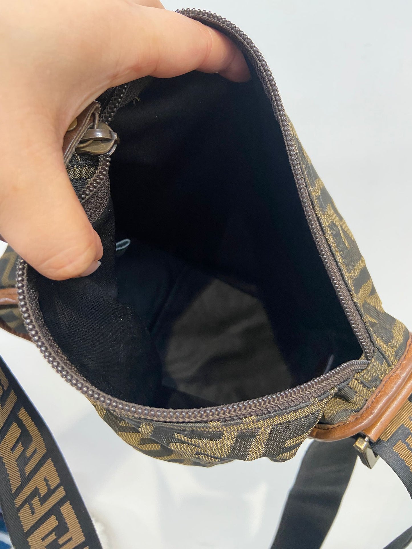 FENDI FF 老花 斜孭袋