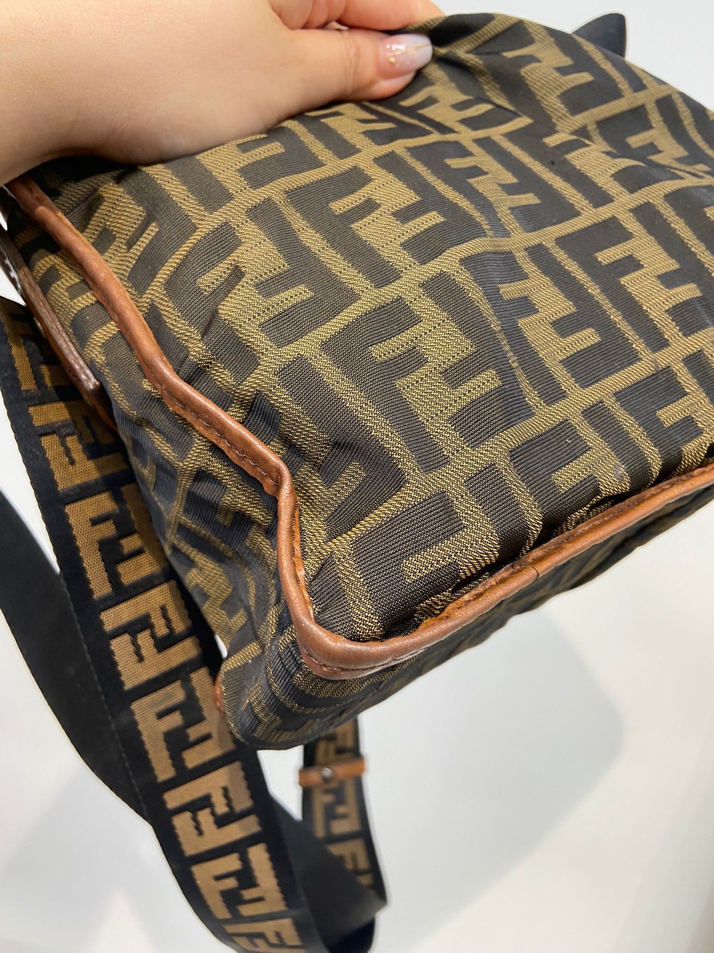 FENDI FF 老花 斜孭袋