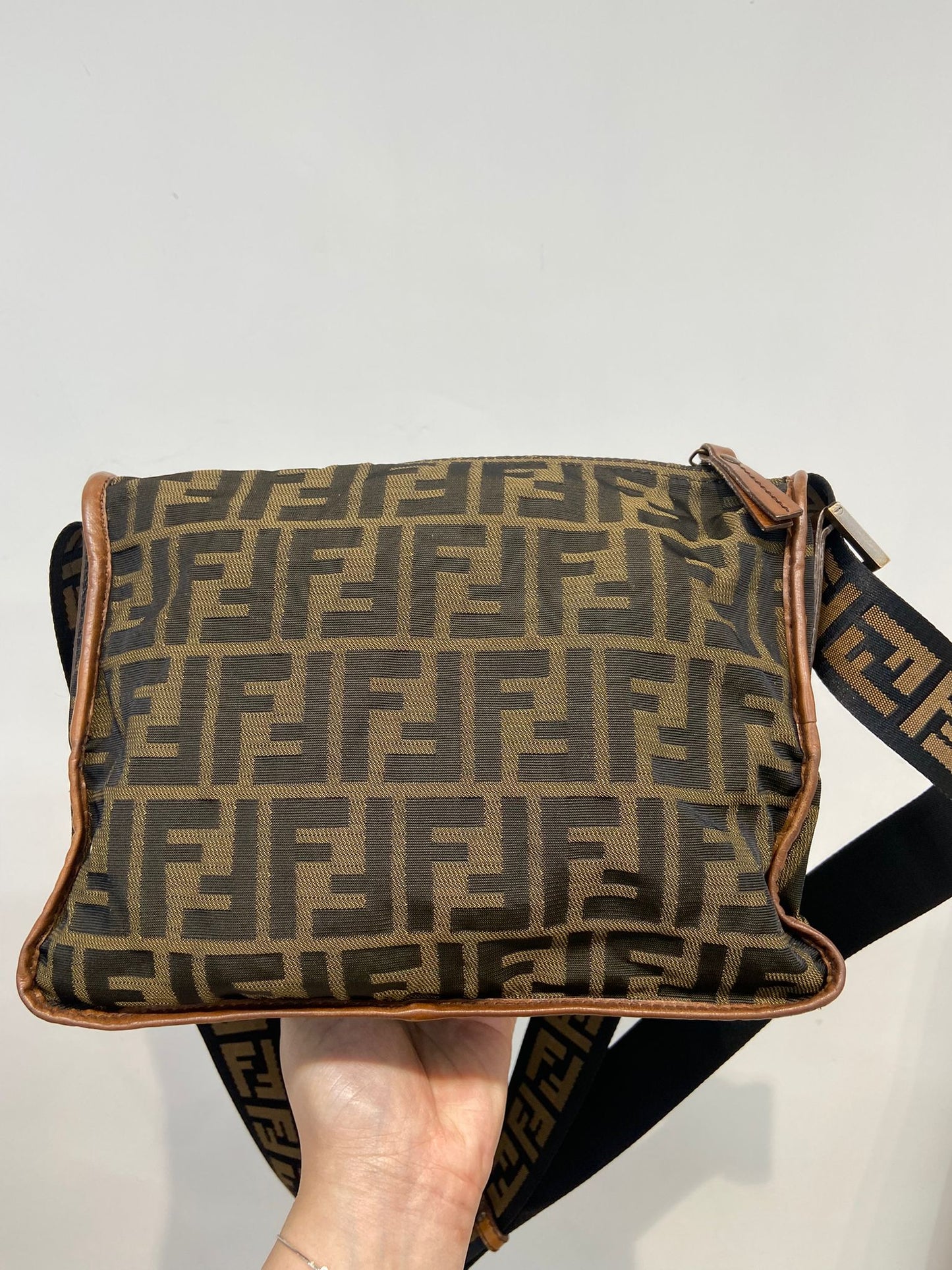FENDI FF 老花 斜孭袋