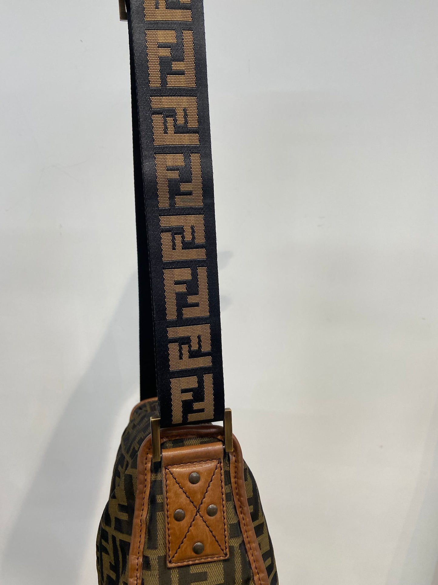 FENDI FF 老花 斜孭袋