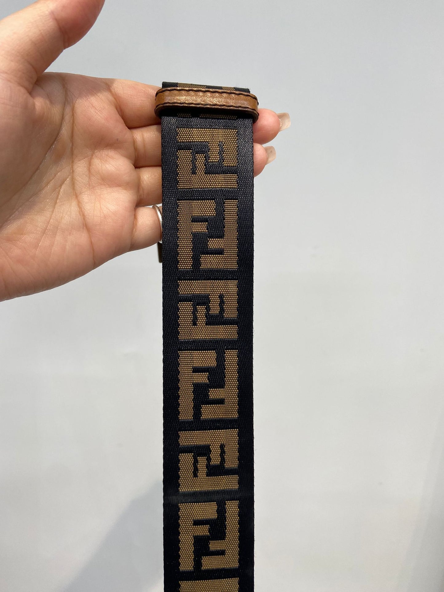 FENDI FF 老花 斜孭袋