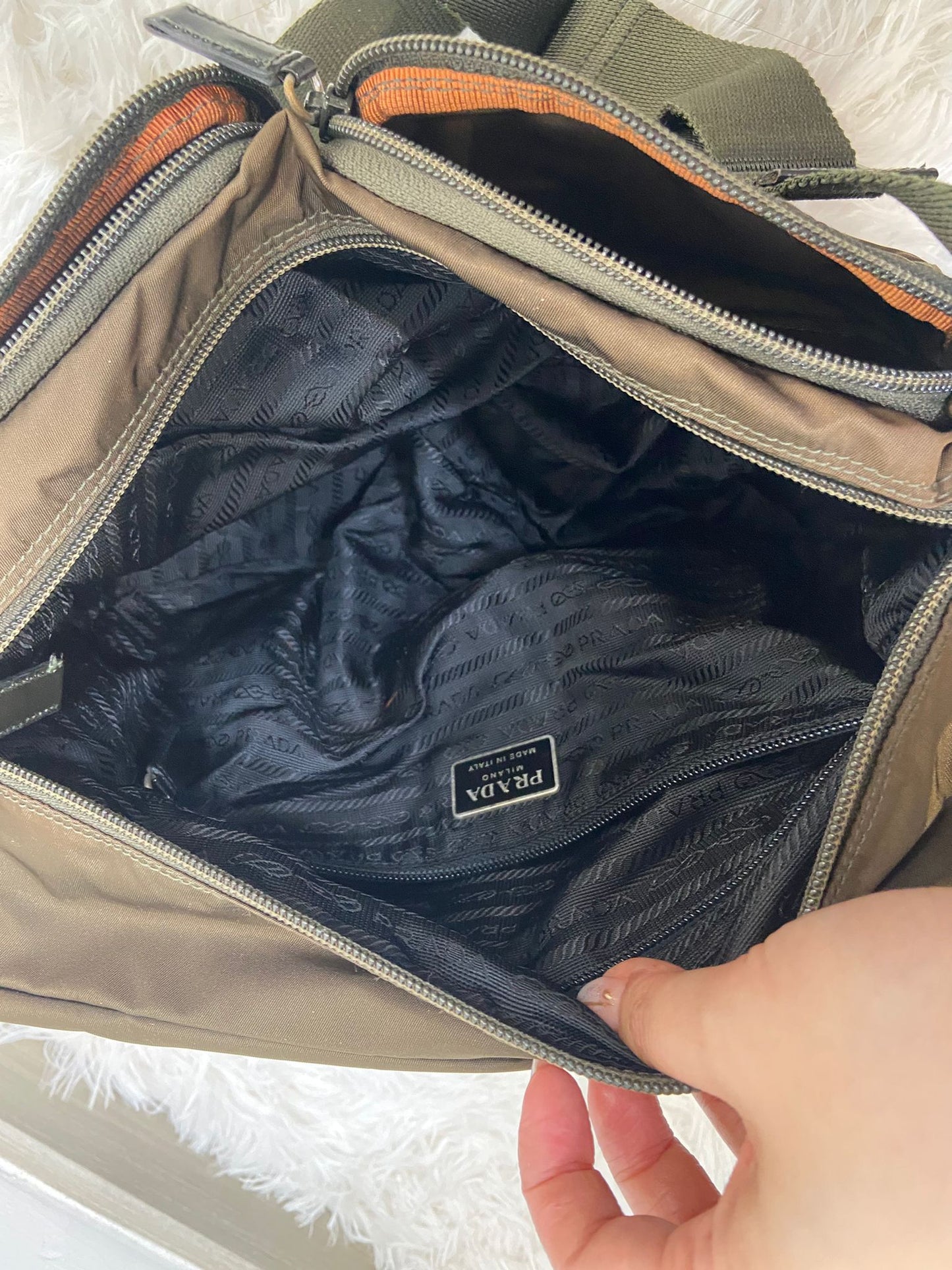 Prada nylon 斜孭袋