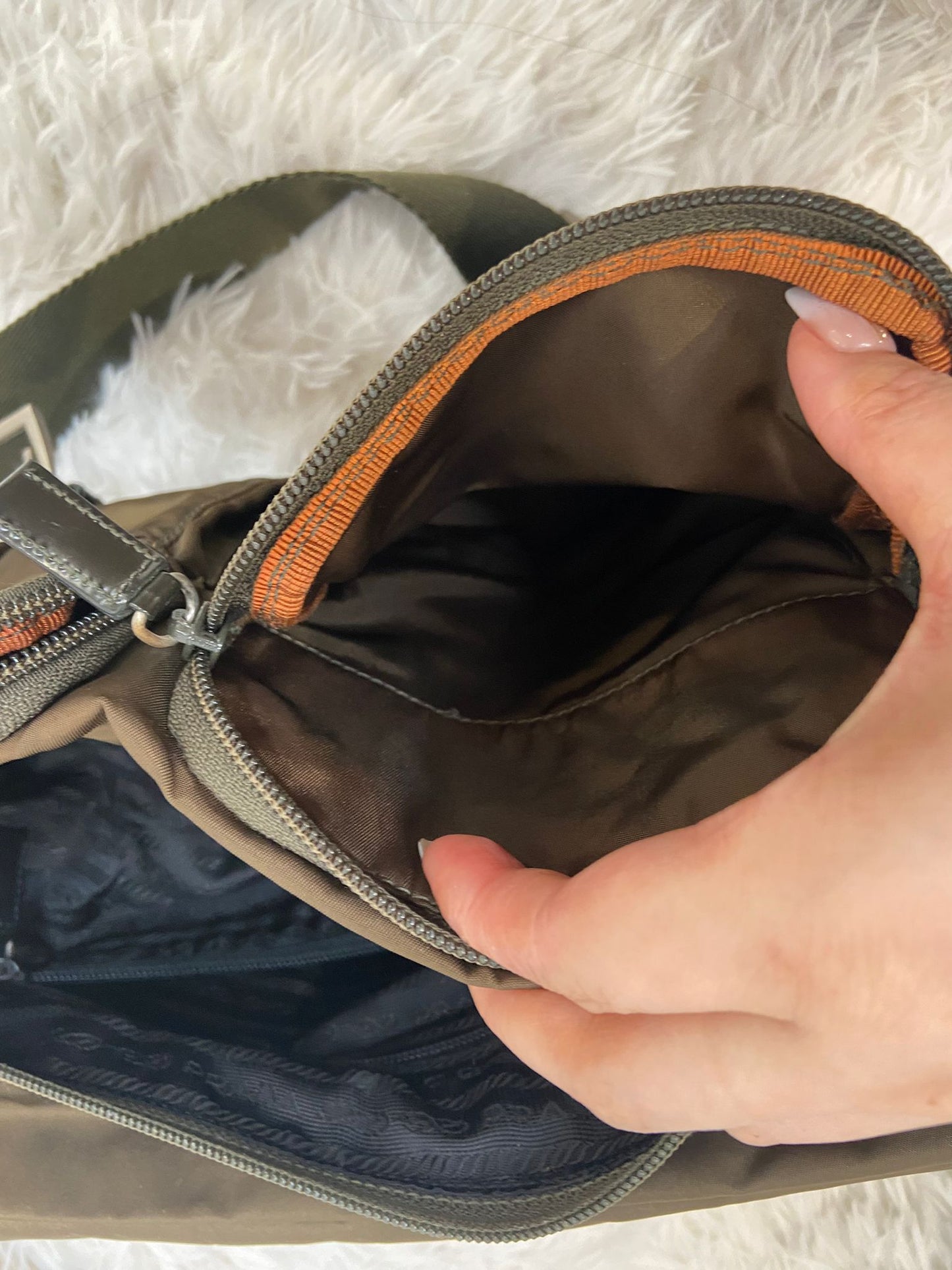 Prada nylon 斜孭袋