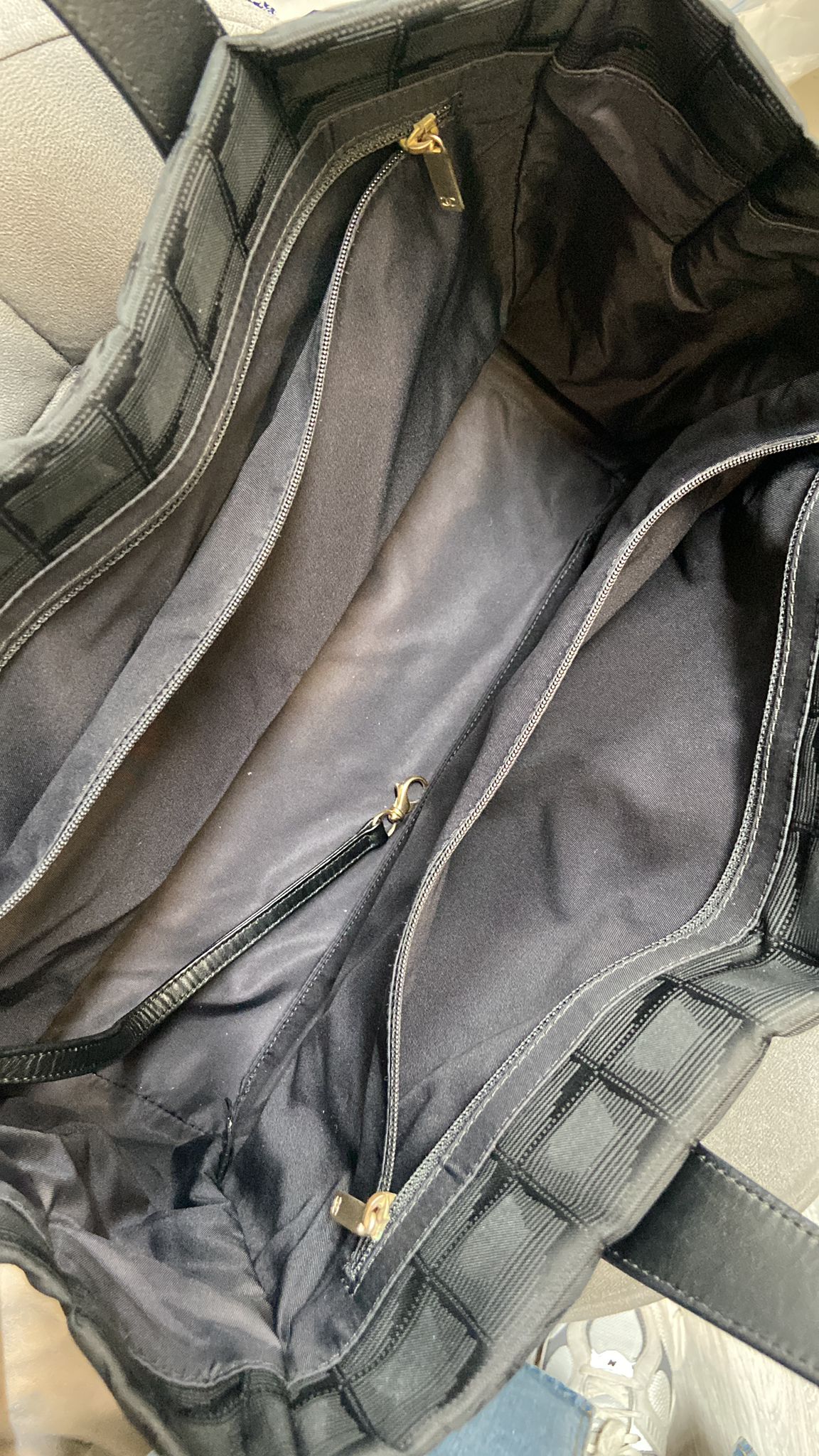 Prada nylon 斜孭袋