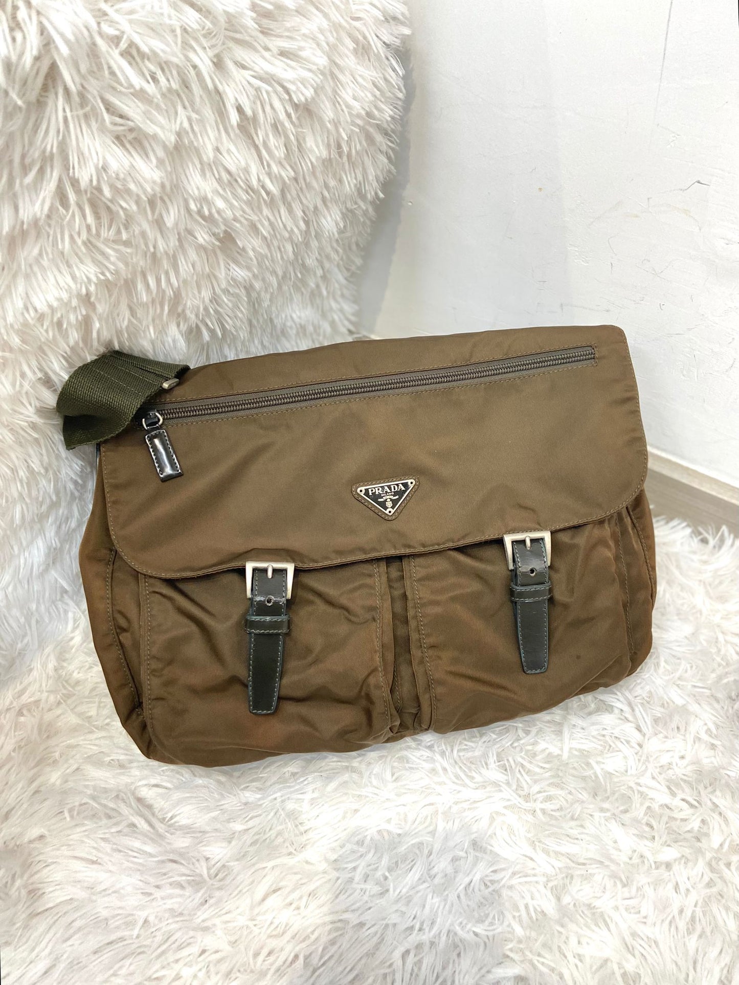 Prada nylon 斜孭袋
