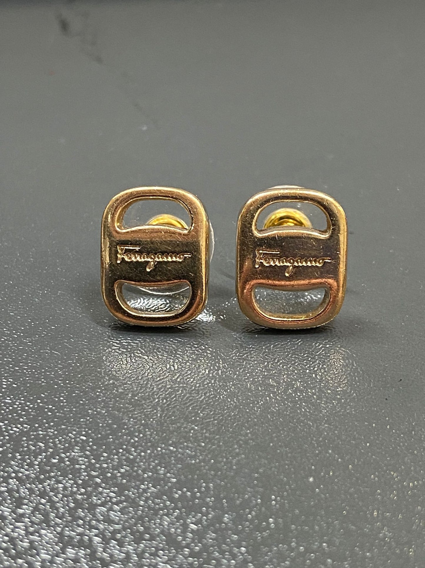 Ferragamo 耳針耳環