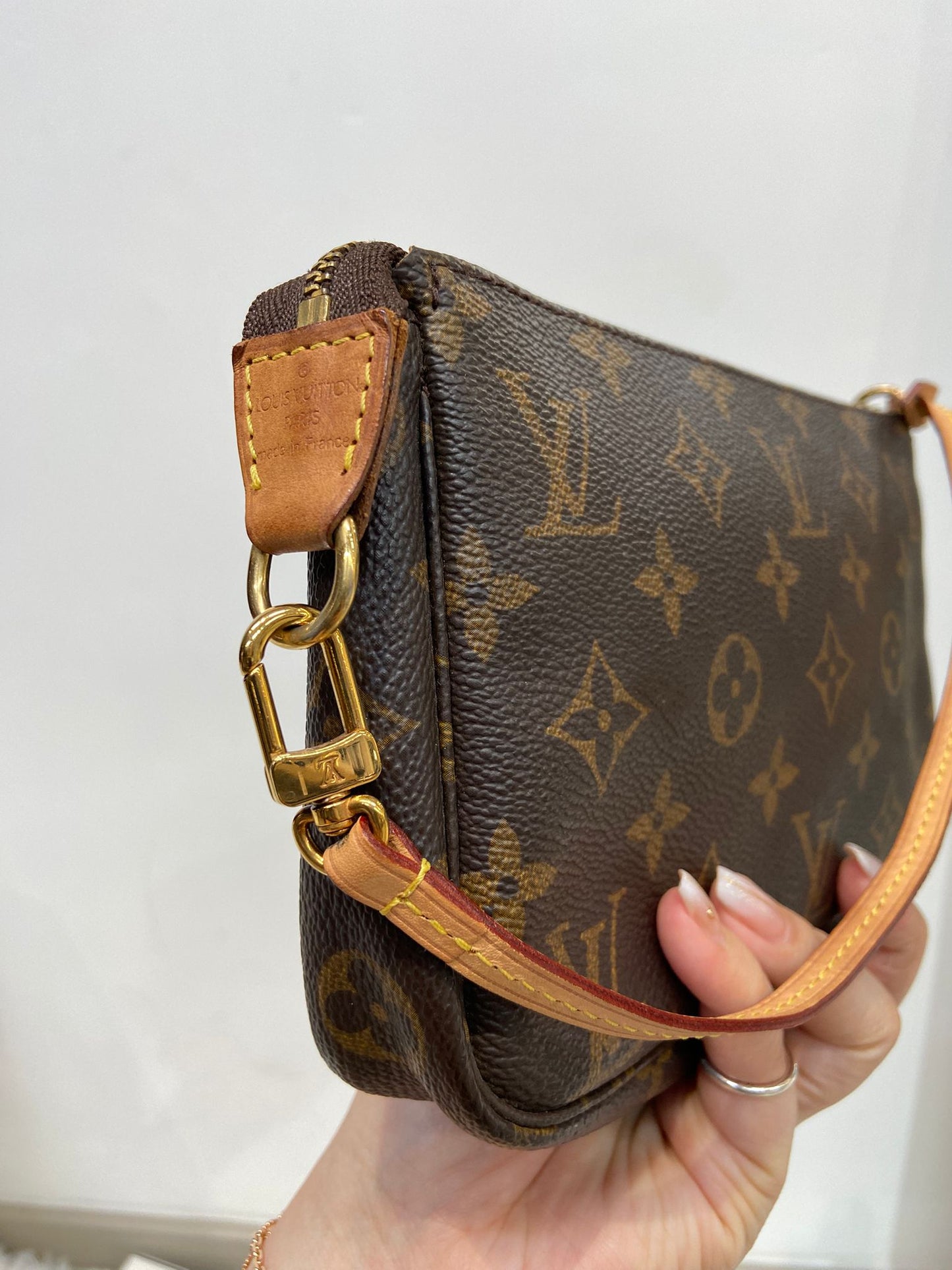 LV 麻將袋 Pochette Accessoires Monogram