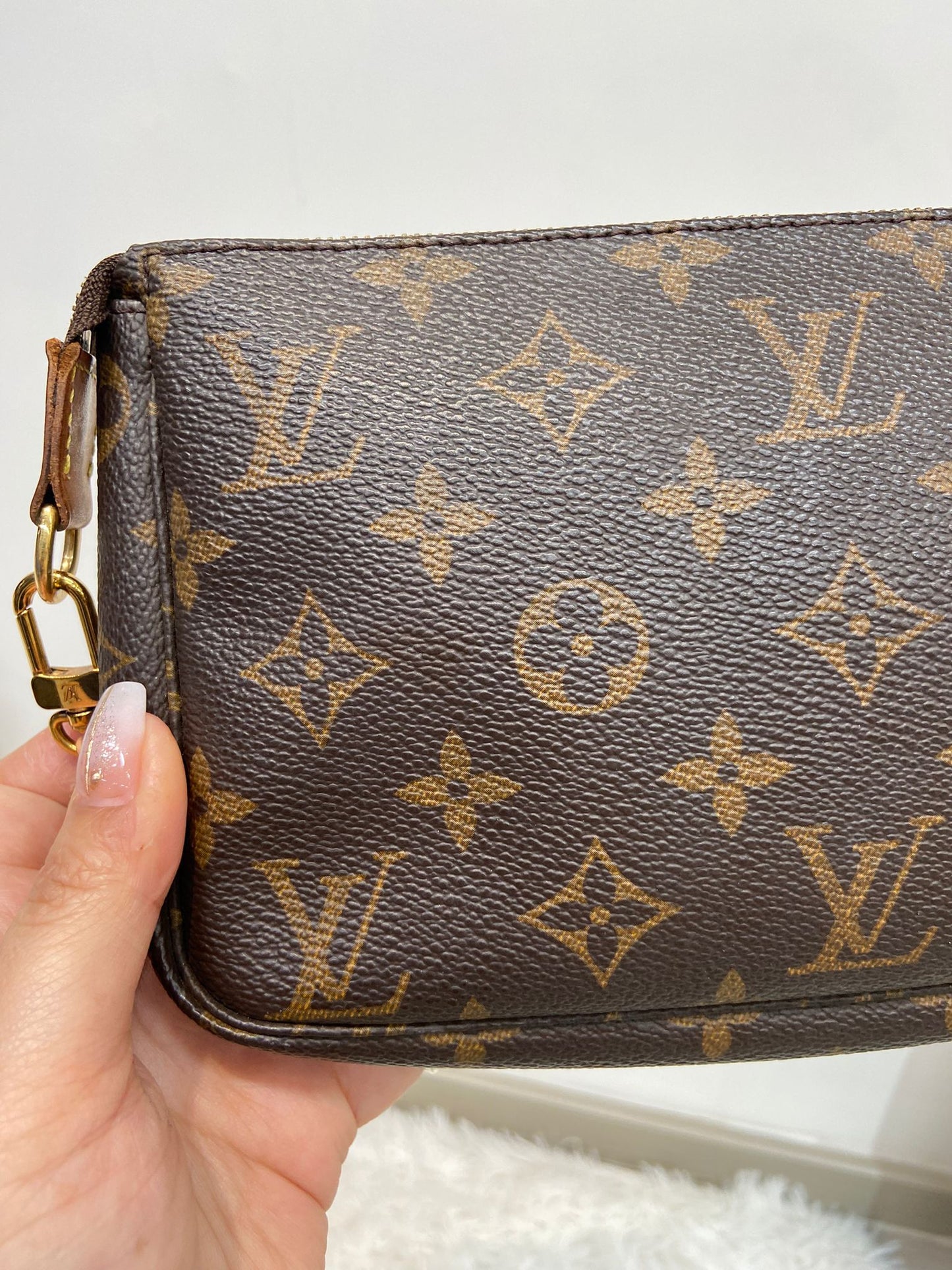 LV 麻將袋 Pochette Accessoires Monogram