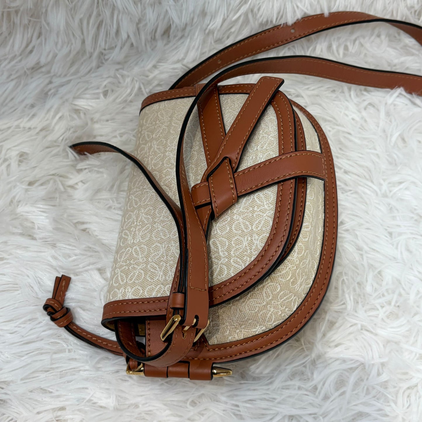 LOEWE mini gate