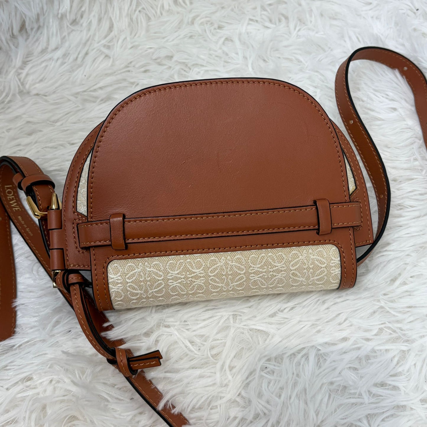 LOEWE mini gate