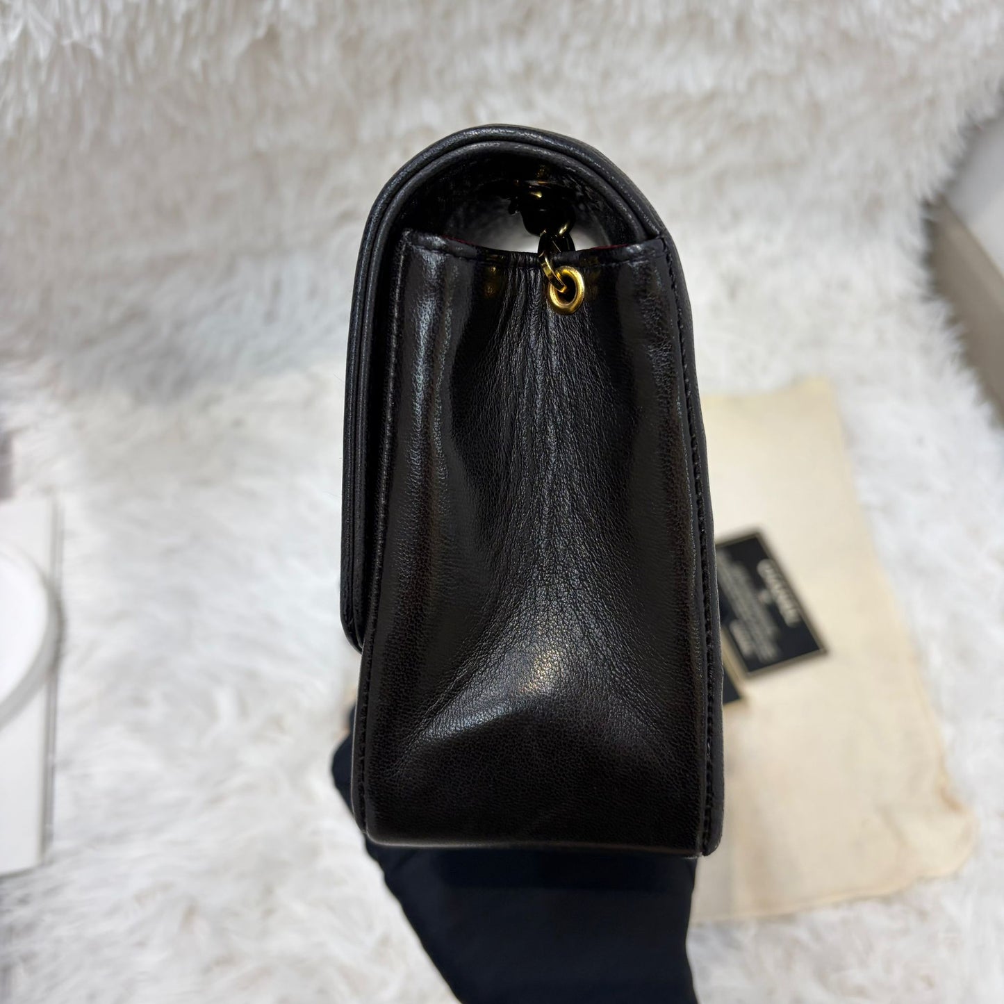 Chanel 黑金Diana 22