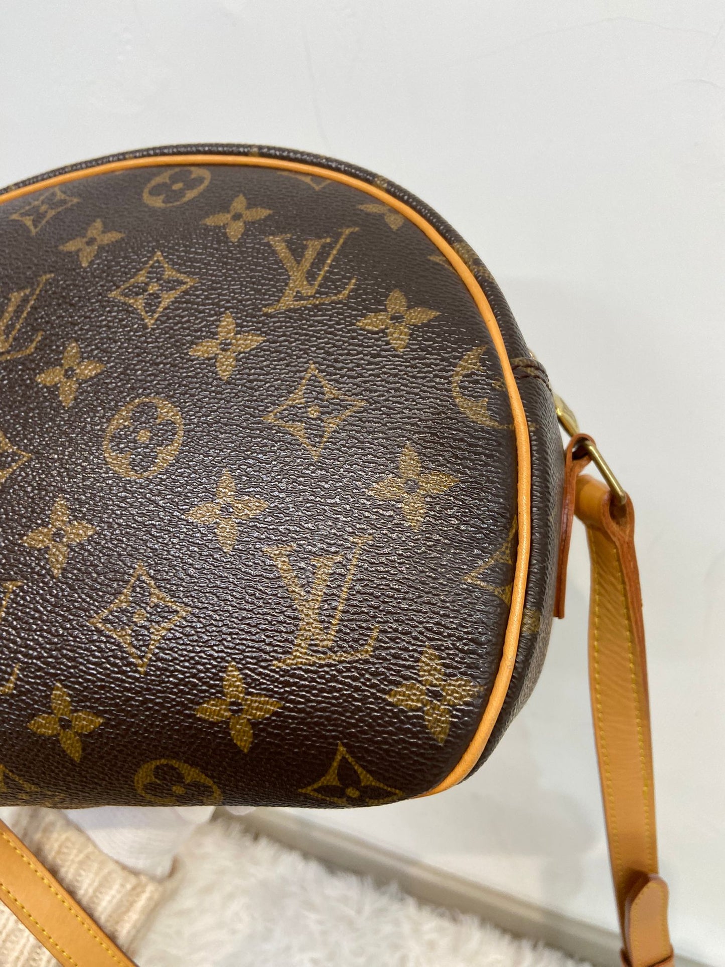 LV 老花 蘋果包