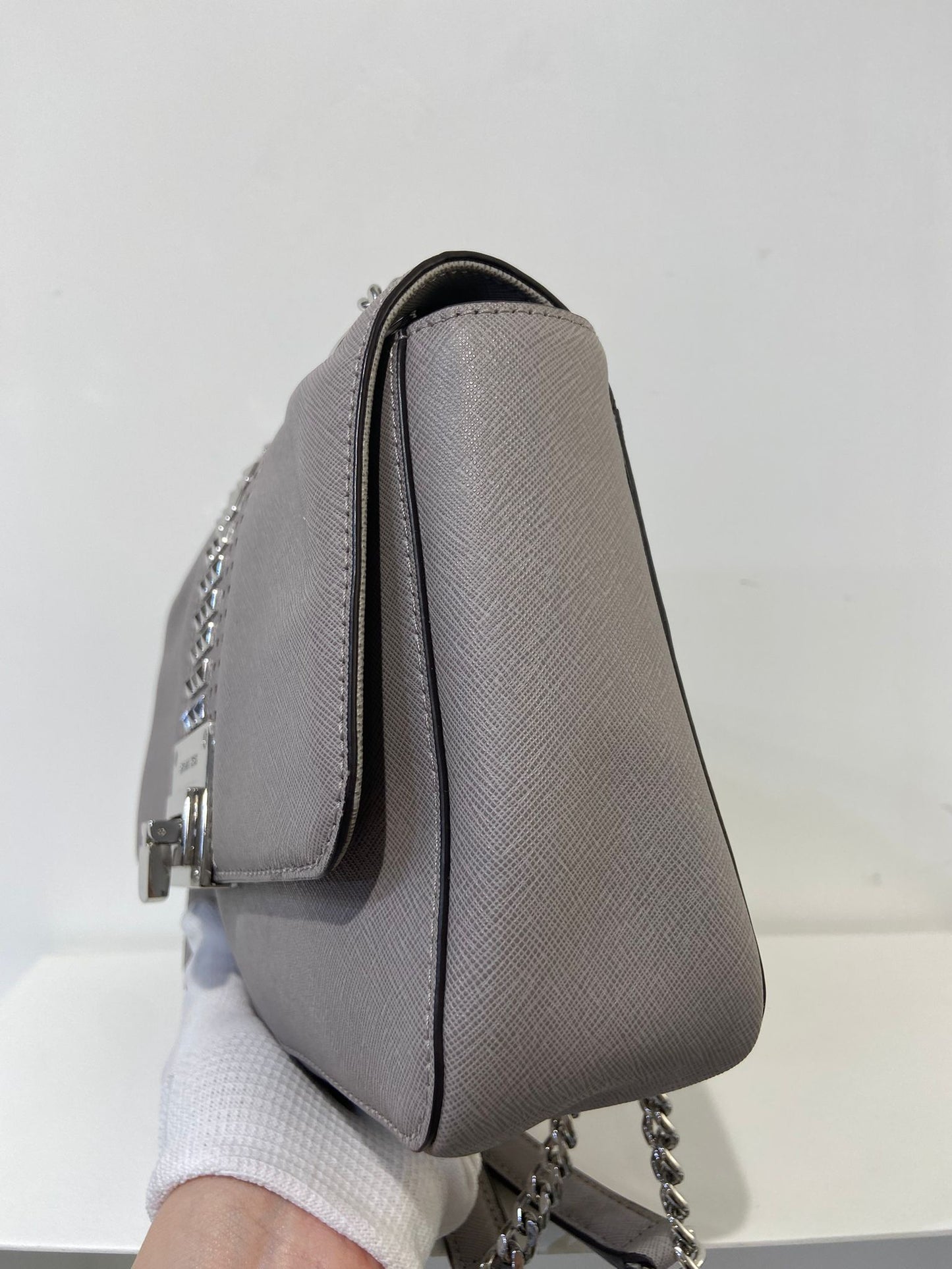 Michael kors 灰色鏈條包