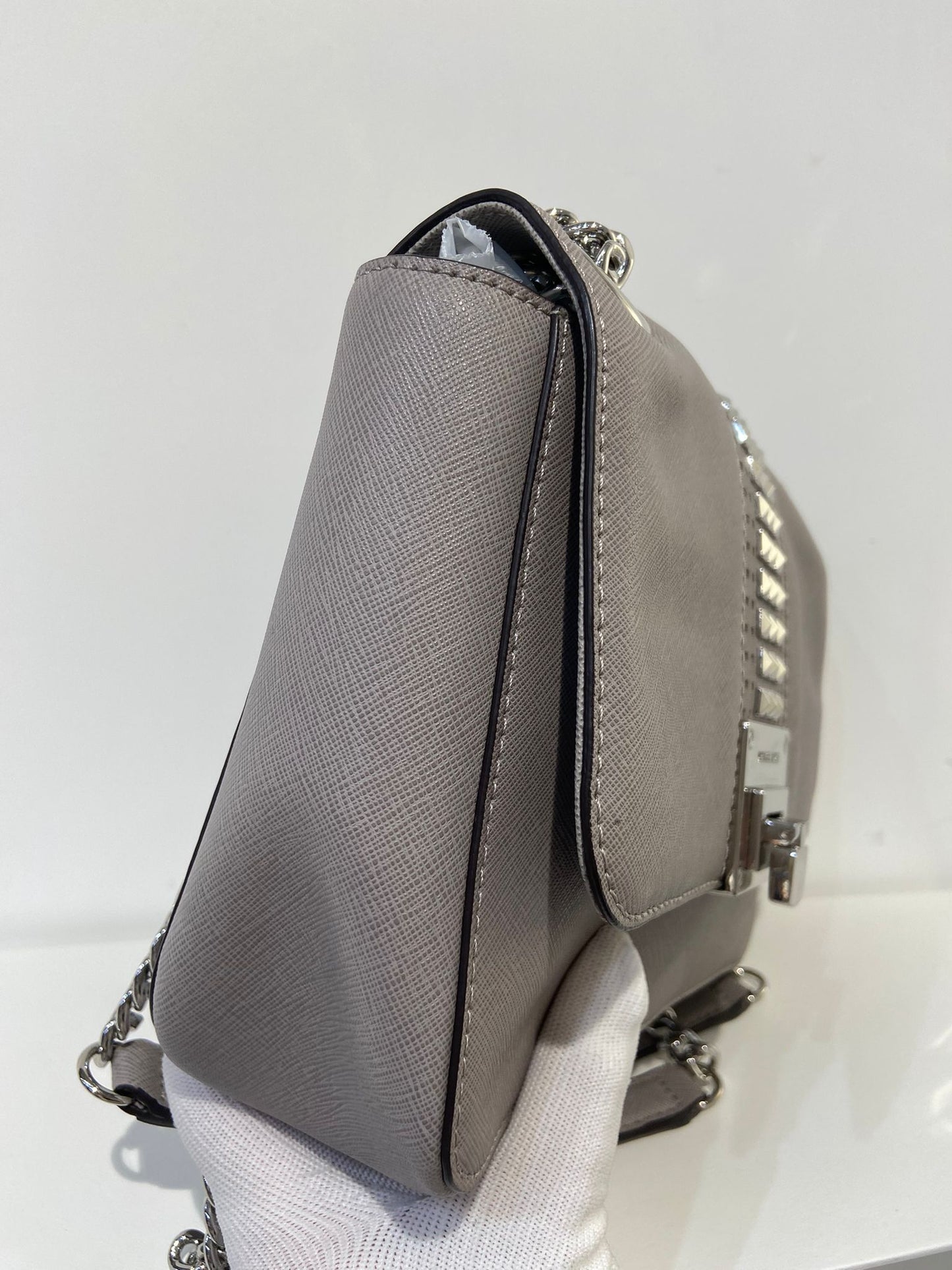 Michael kors 灰色鏈條包