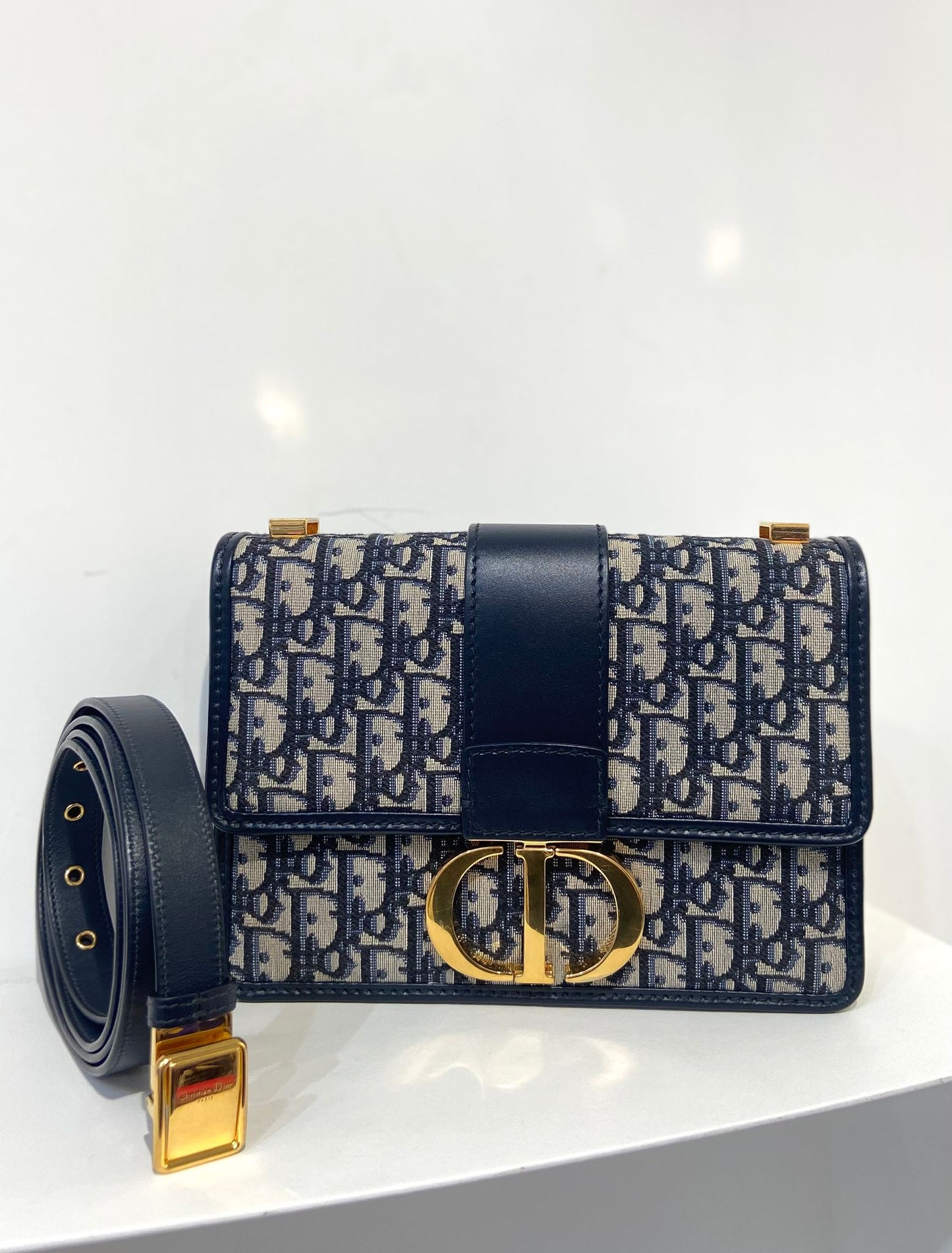 Dior Montaigne 30