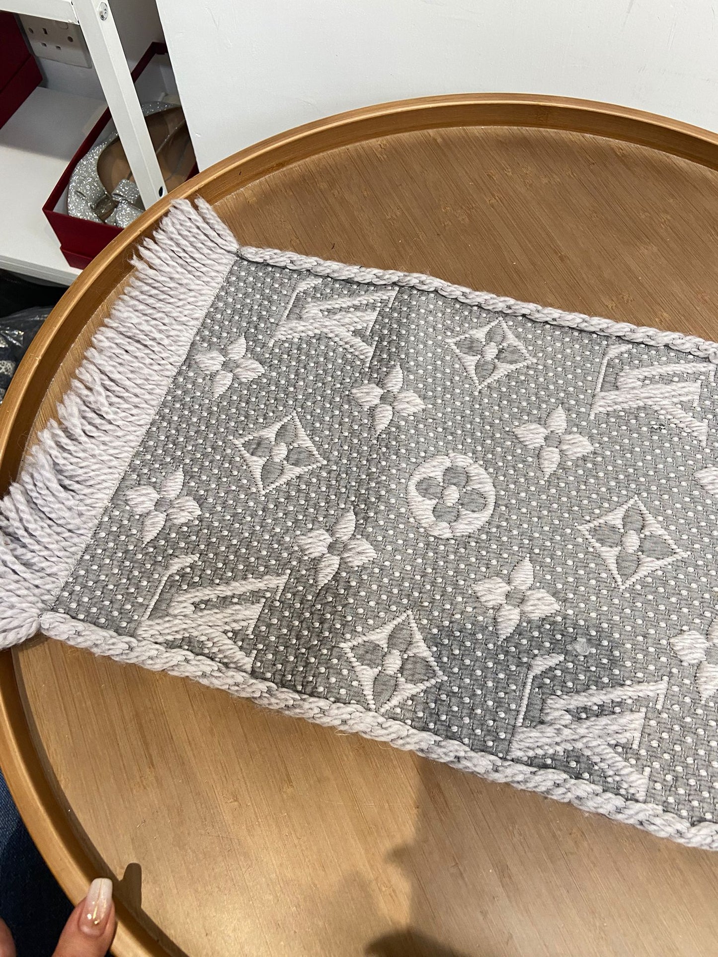 LV logomania scarf M74742