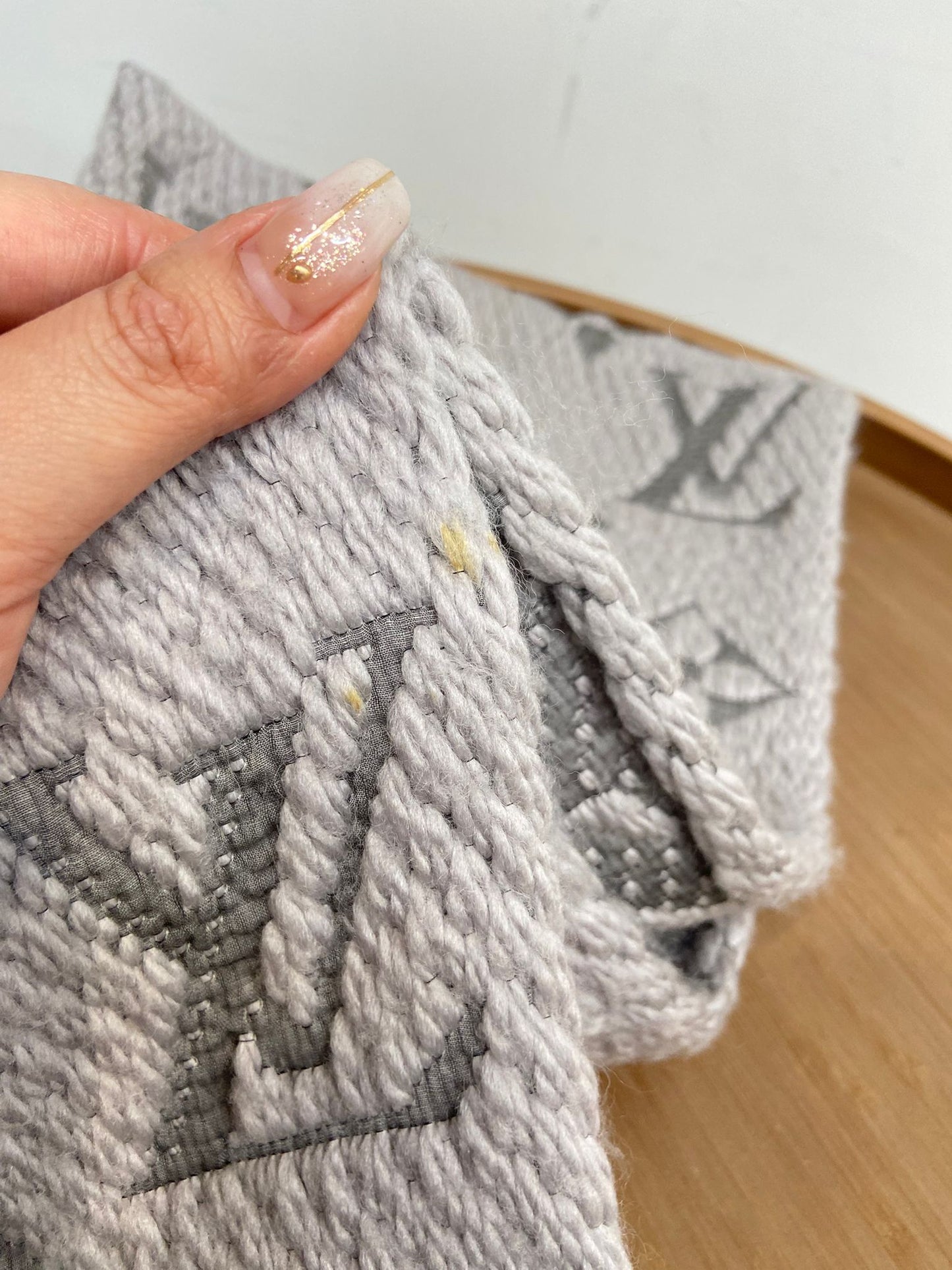 LV logomania scarf M74742