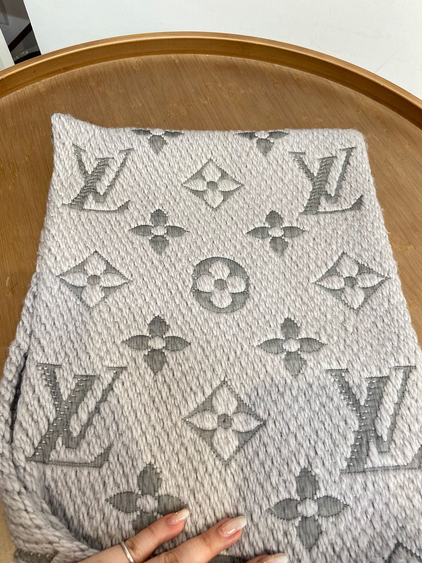 LV logomania scarf M74742