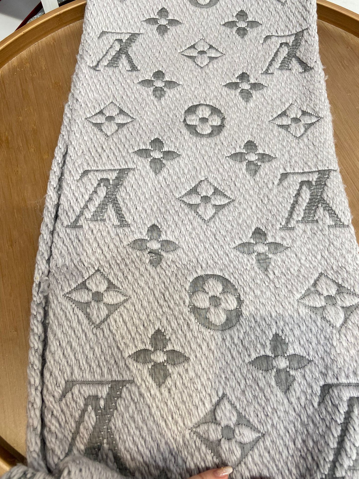 LV logomania scarf M74742