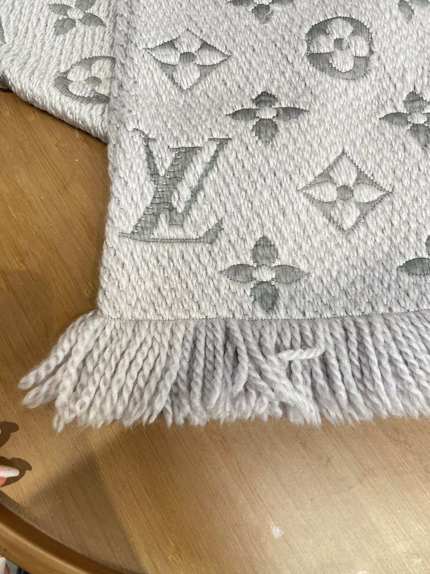 LV logomania scarf M74742