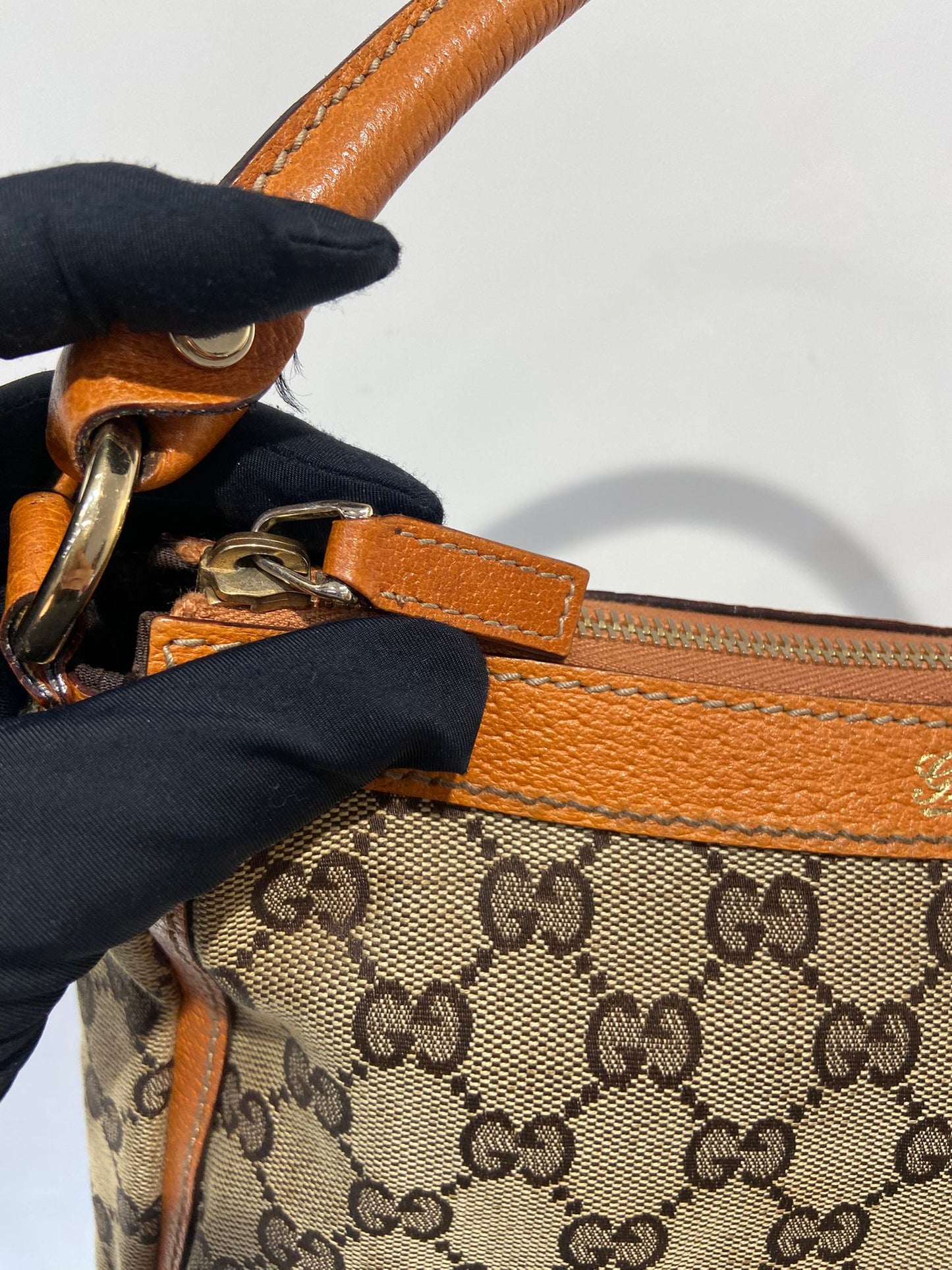Gucci hobo bag monogram