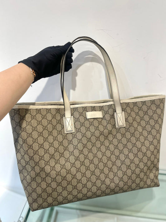 Gucci tote bag monogram
