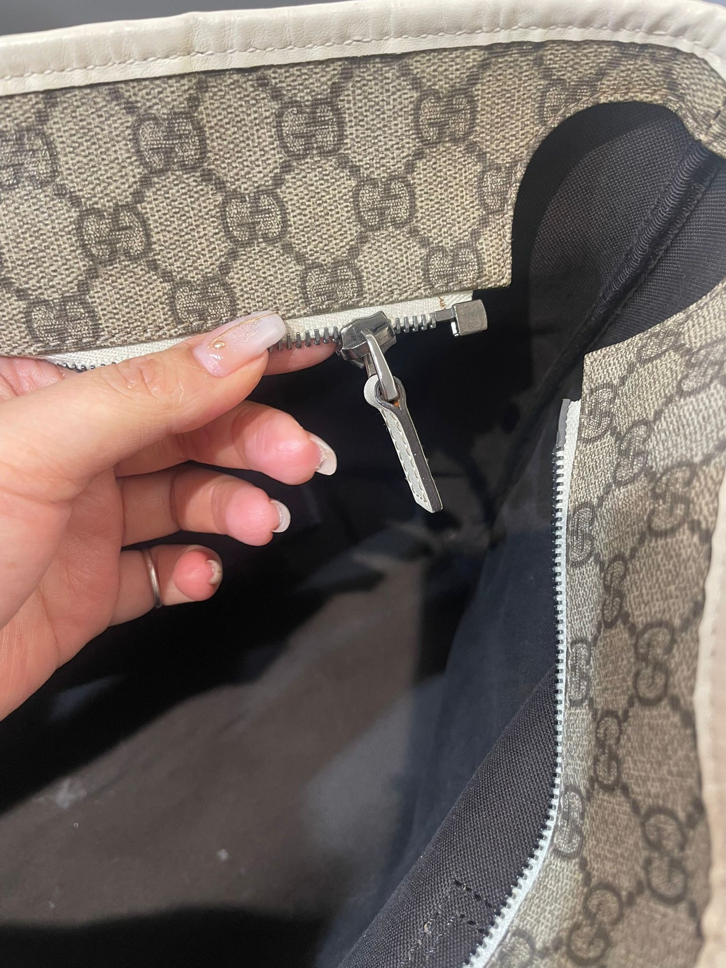 Gucci tote bag monogram