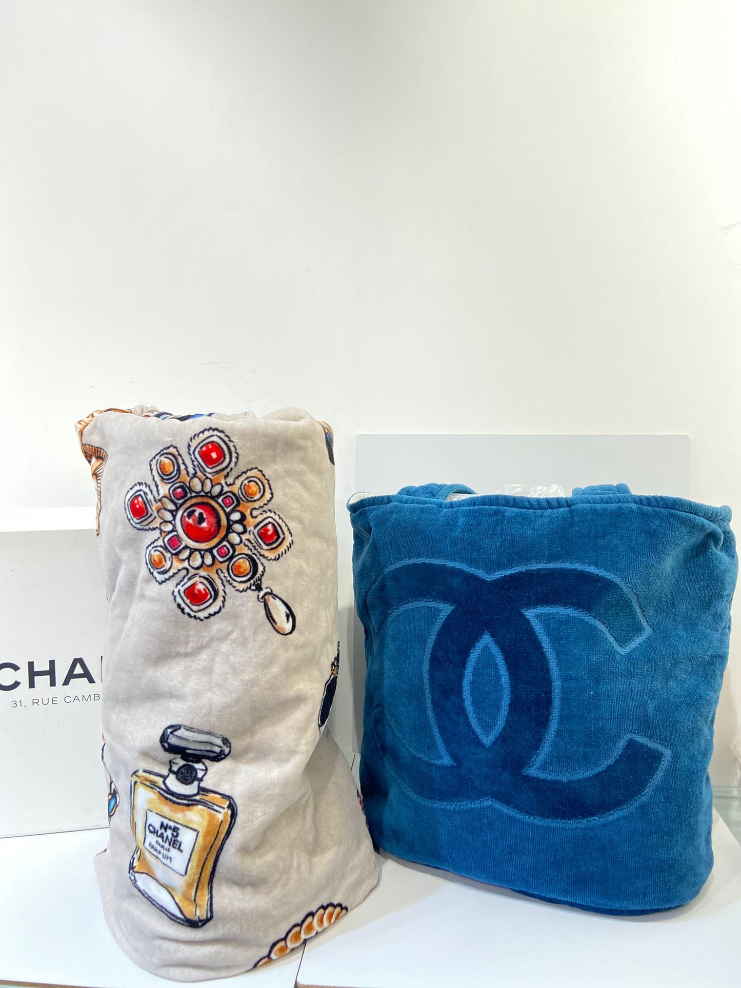 CHANEL beach set towel and bag
