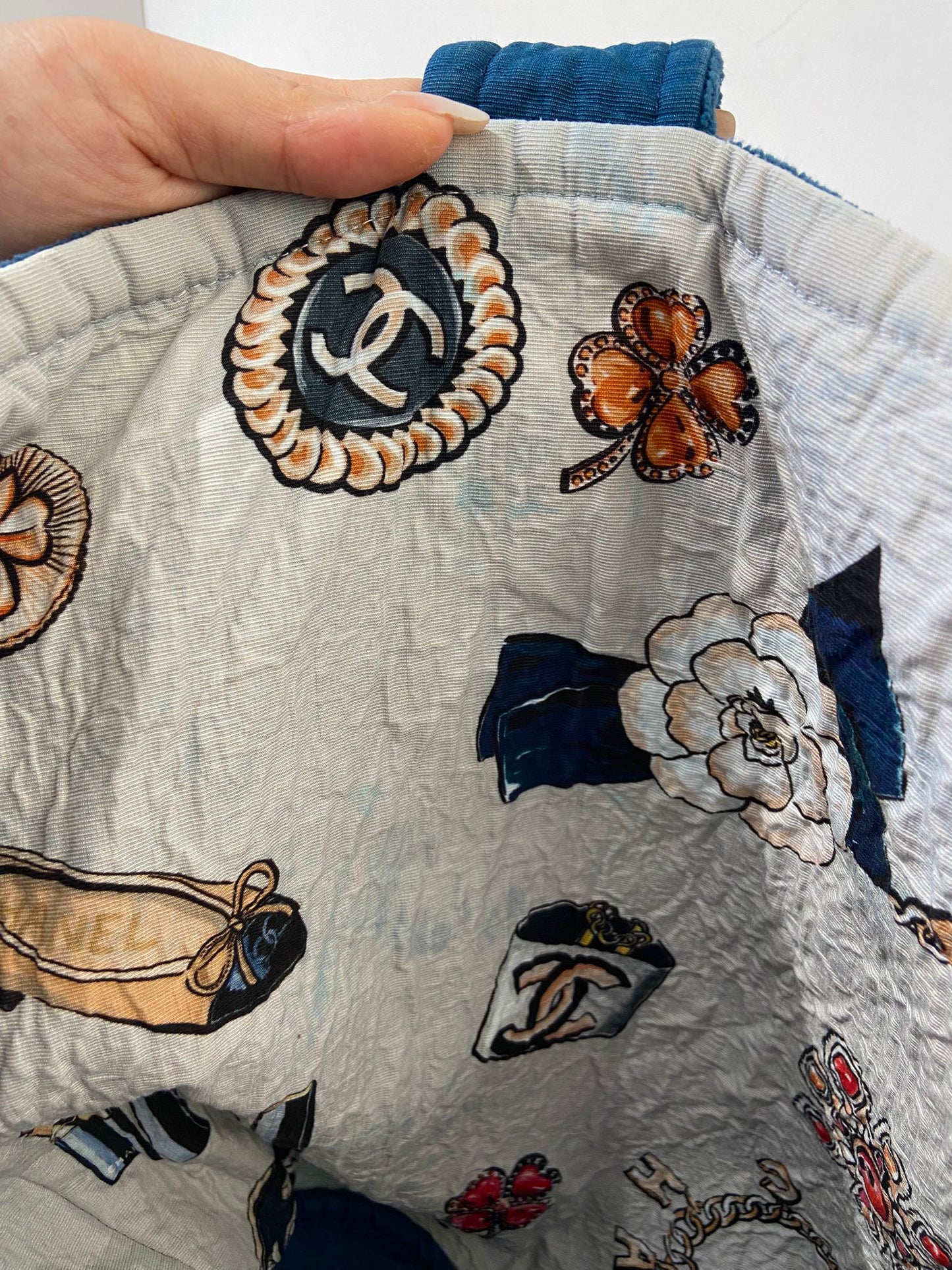 CHANEL beach set towel and bag