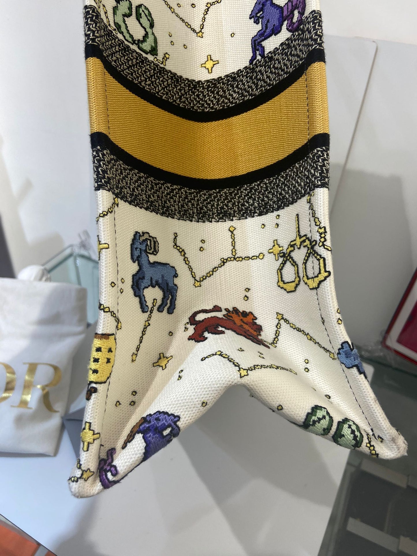 DIOR BOOK TOTE Large Pixel Zodiac
