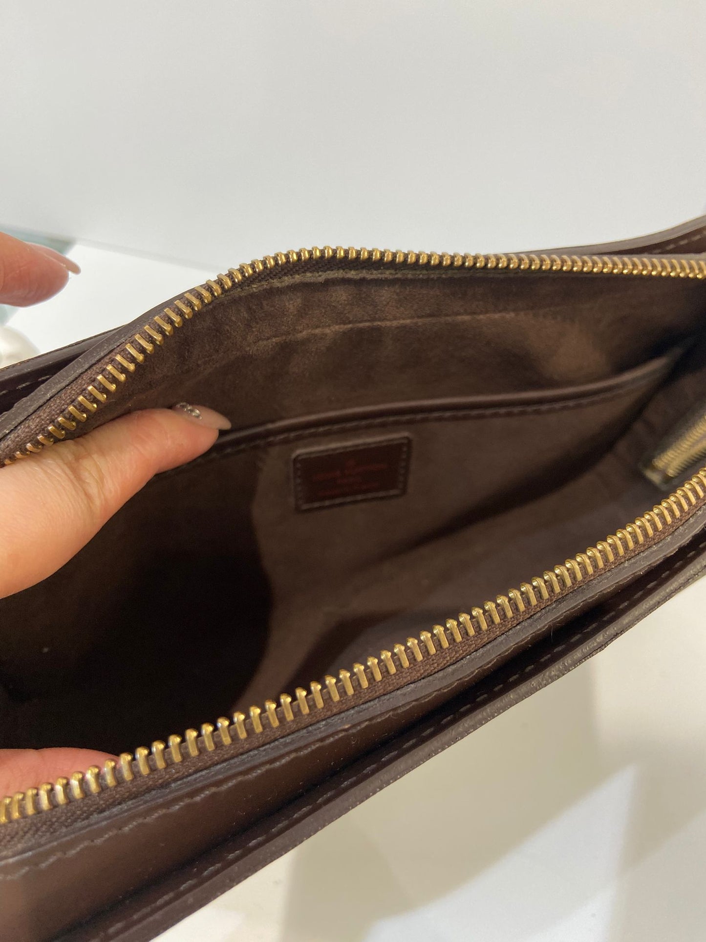 LV Damier Ebene Saint Louis clutch