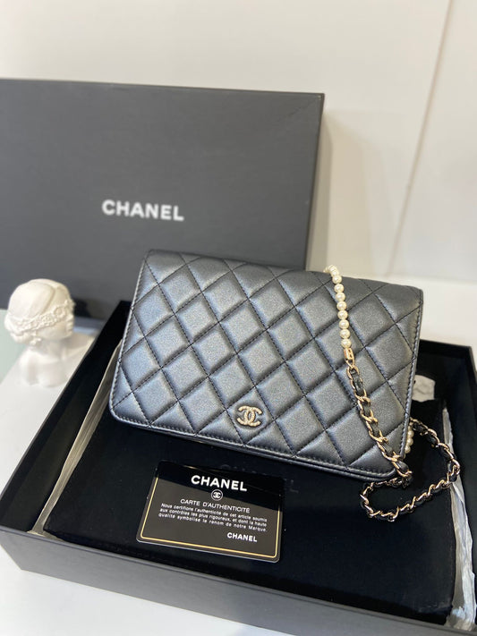 CHANEL WOC pearl chain