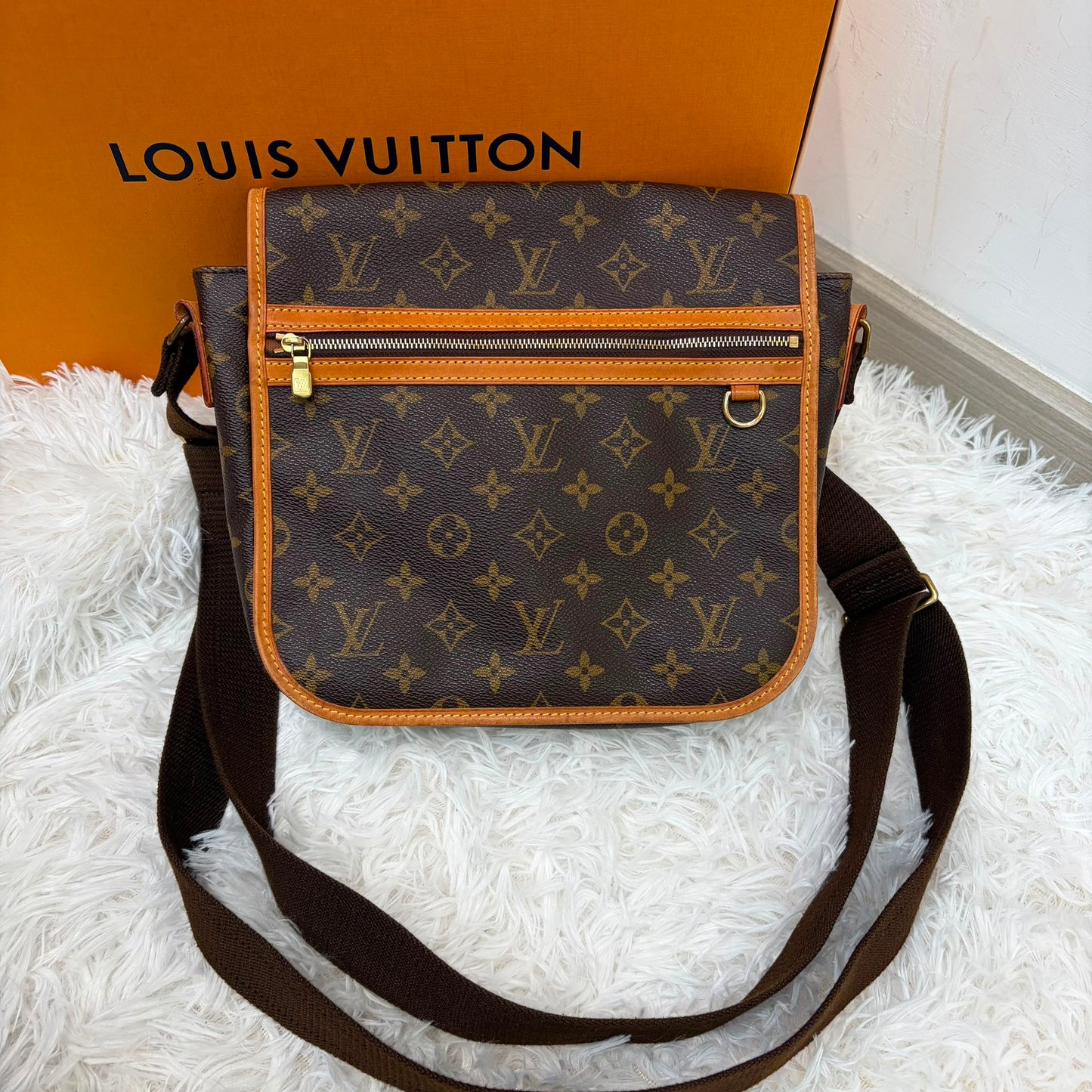 LV MESSENGER BOSHORE PM M40106