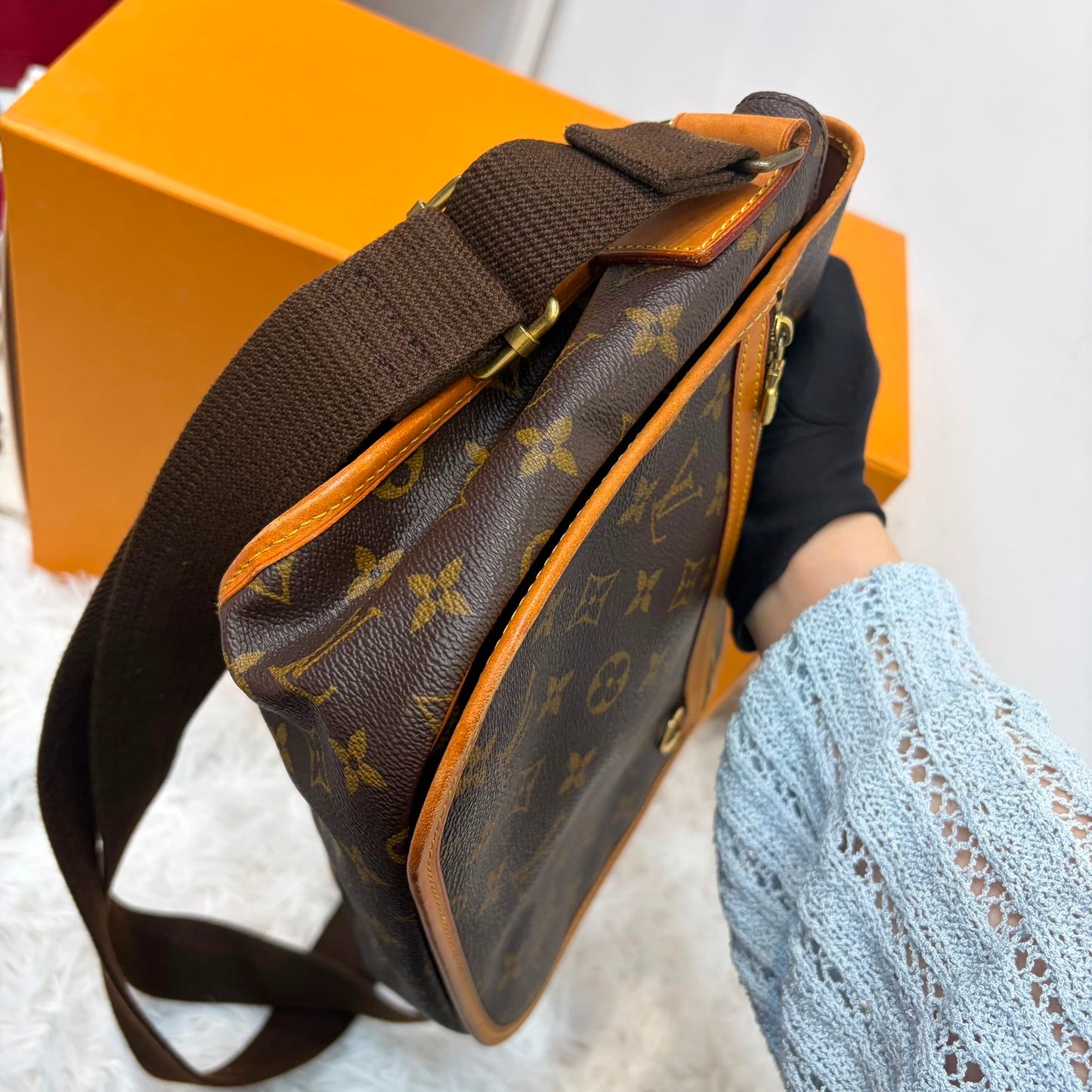 LV MESSENGER BOSHORE PM M40106
