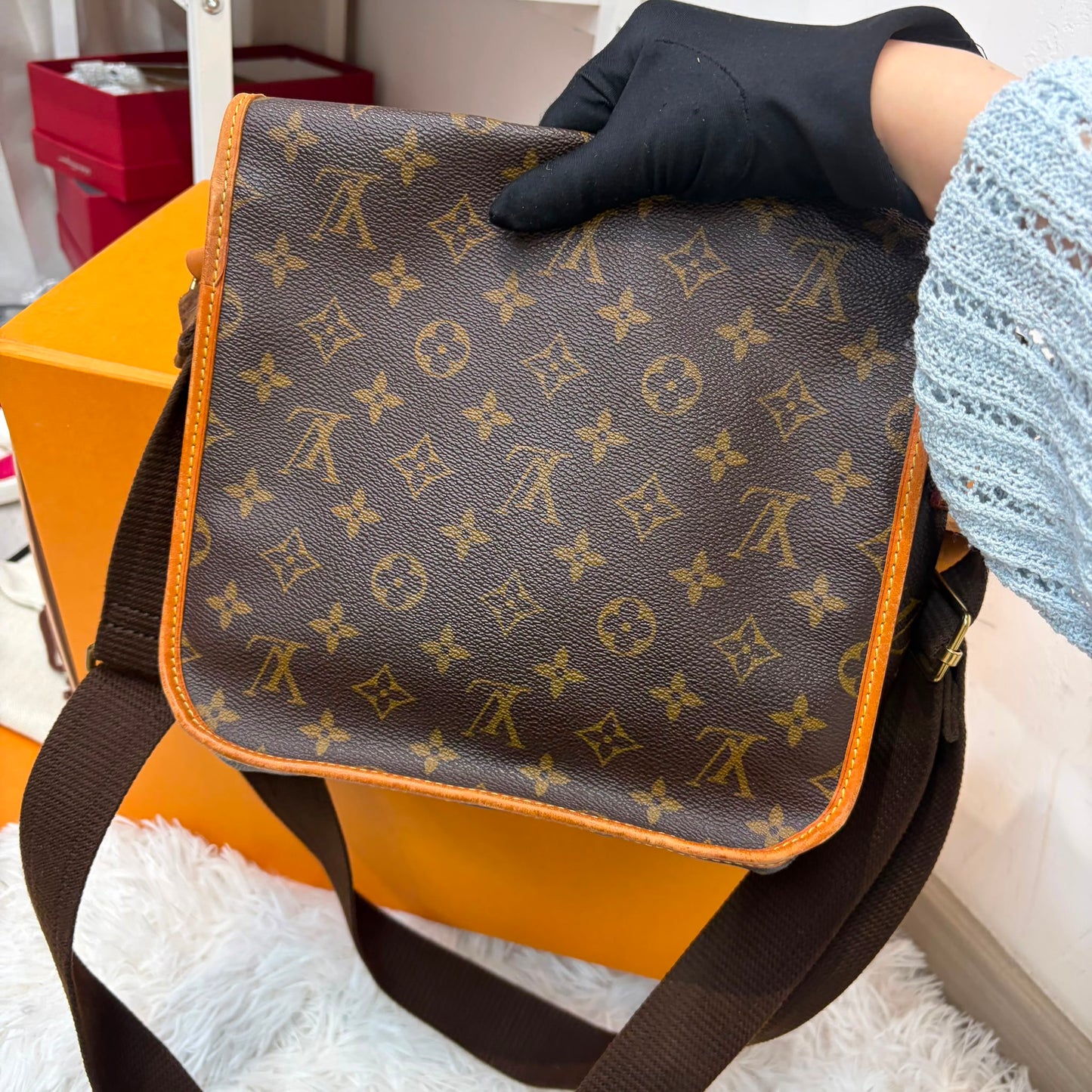 LV MESSENGER BOSHORE PM M40106